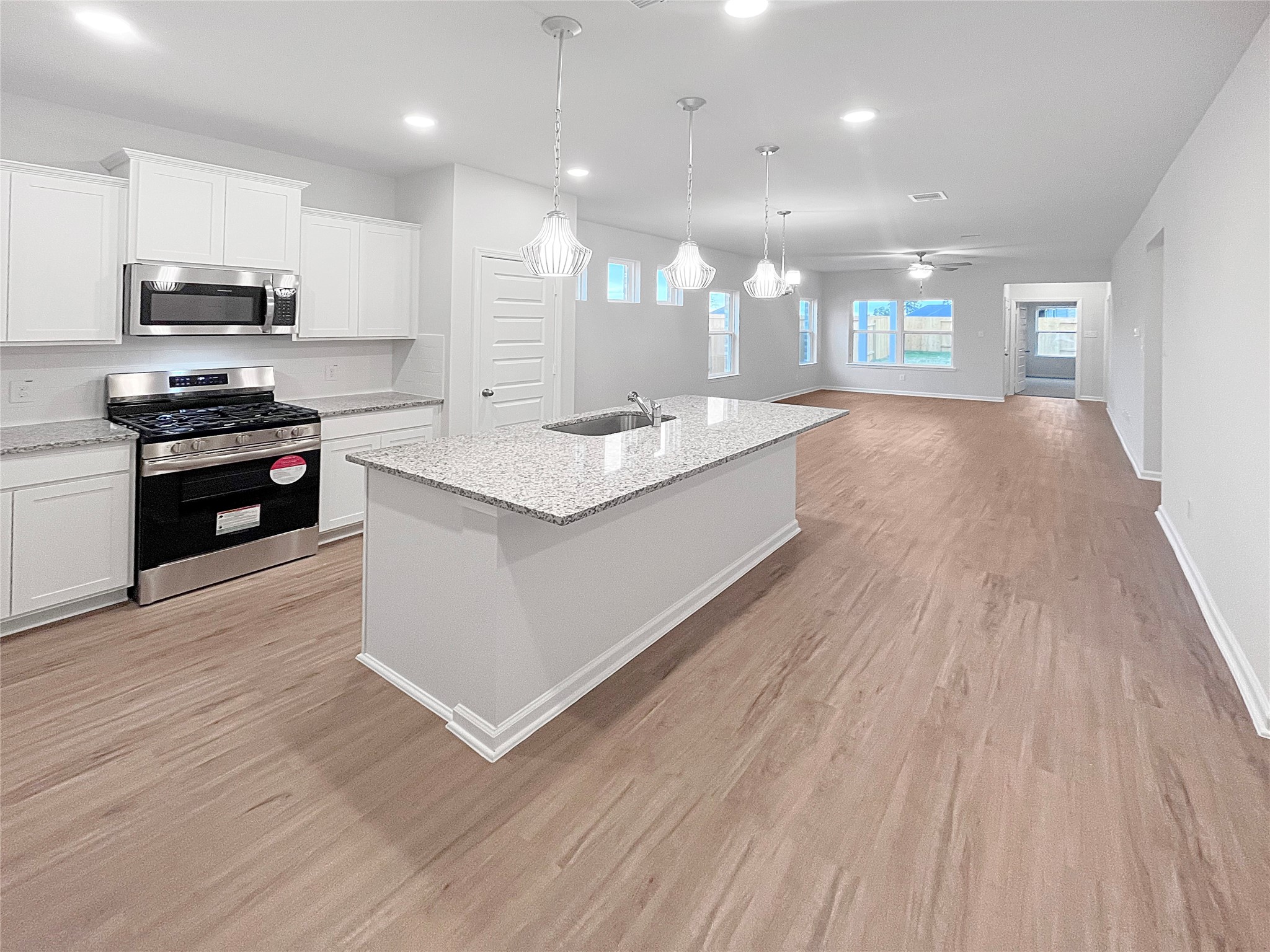 Oakshire II- Kitchen. Sample image for illustration; upgrades, options, and colors may vary.