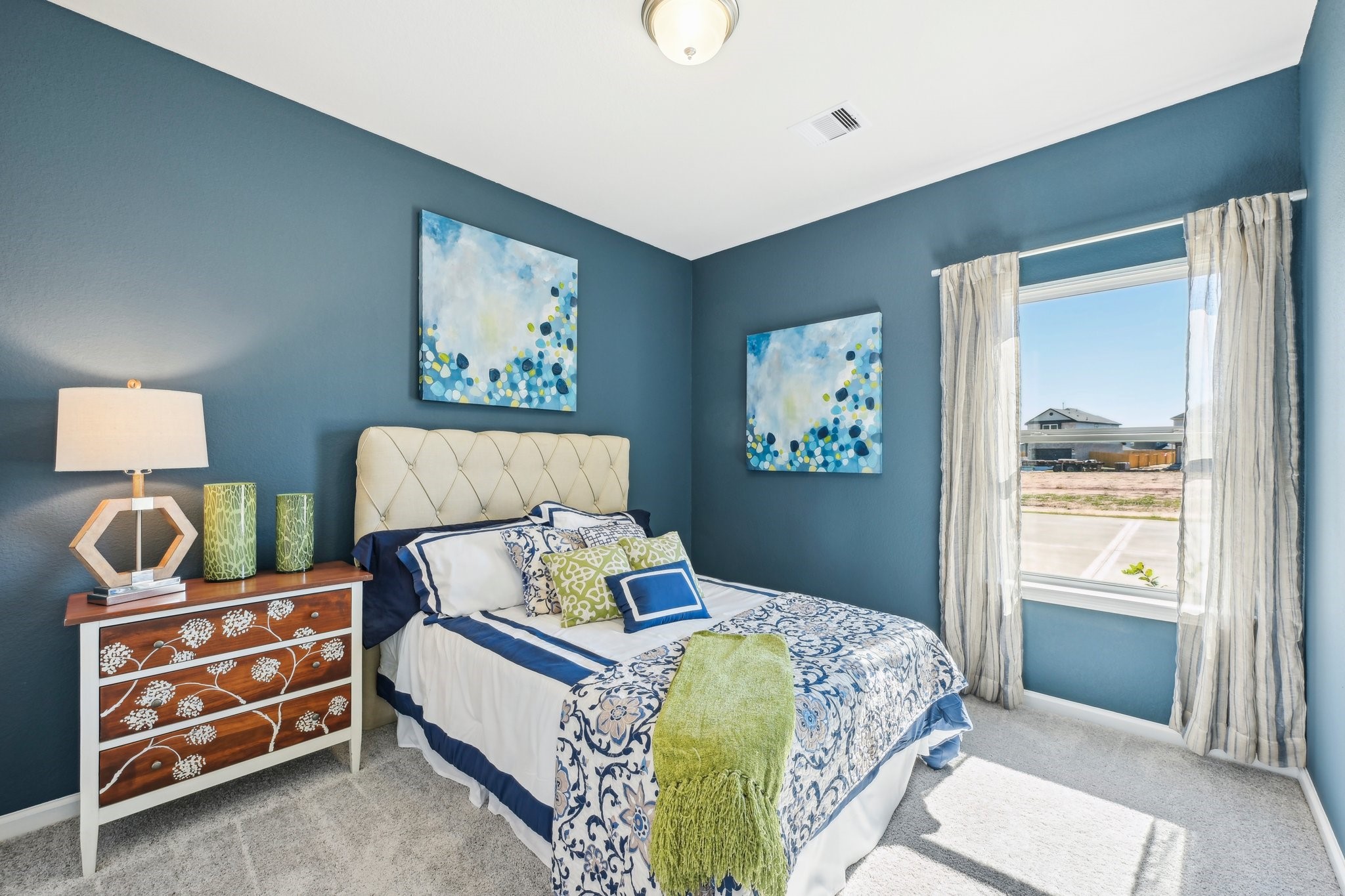 Oakshire II- Bed 3. Sample image for illustration; upgrades, options, and colors may vary.