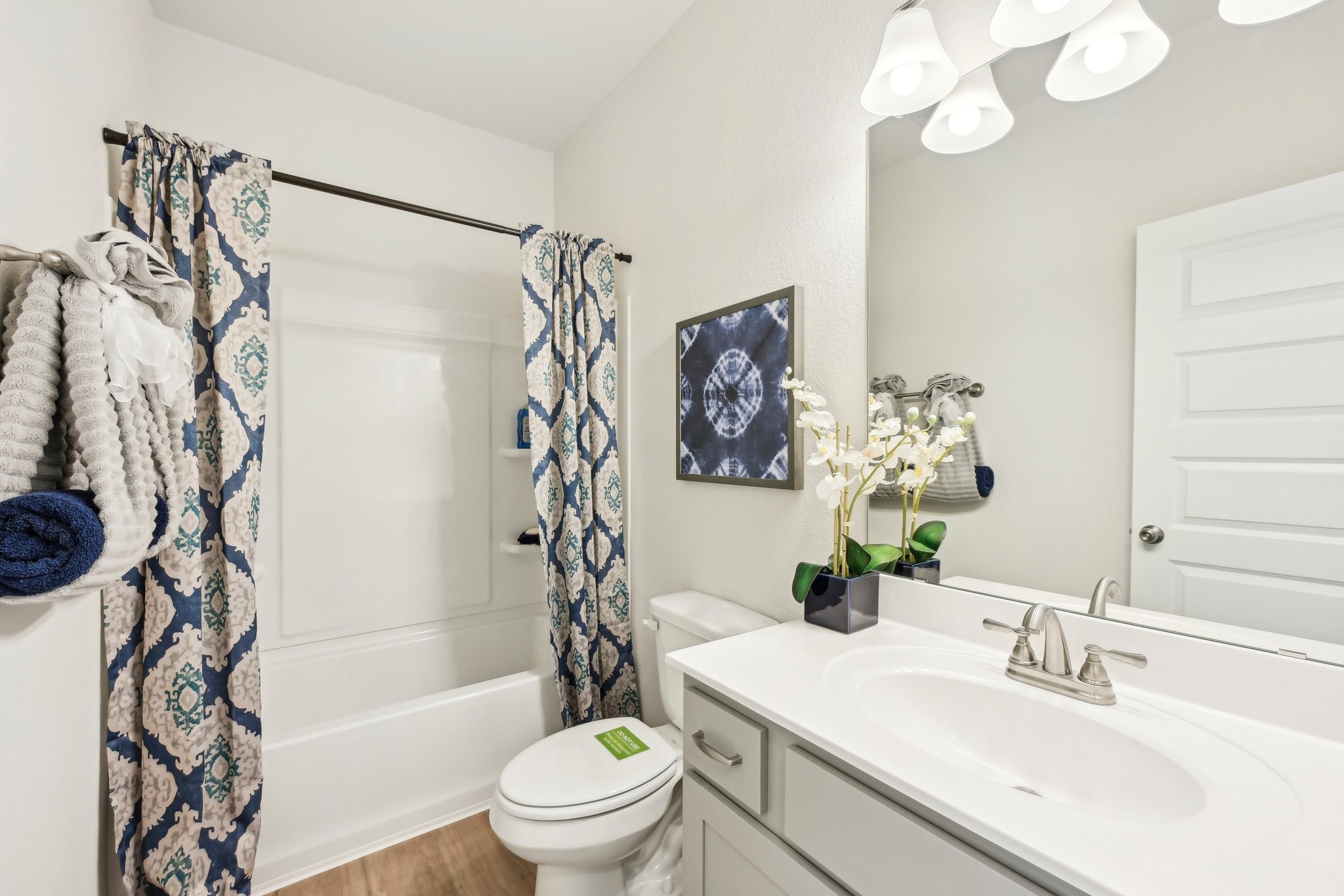 Oakshire II- Hall Bath. Sample image for illustration; upgrades, options, and colors may vary.