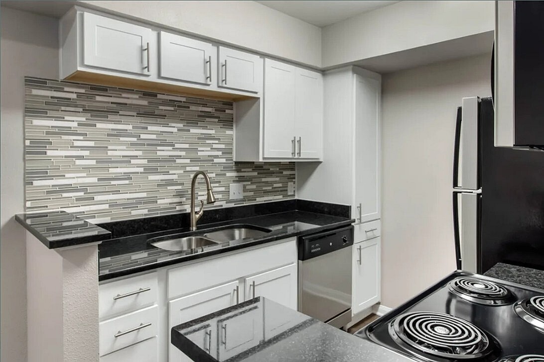 10700 Fuqua Street, #392, Houston, TX 77089 10700 Fuqua Street, #392, Houston, TX 77089
