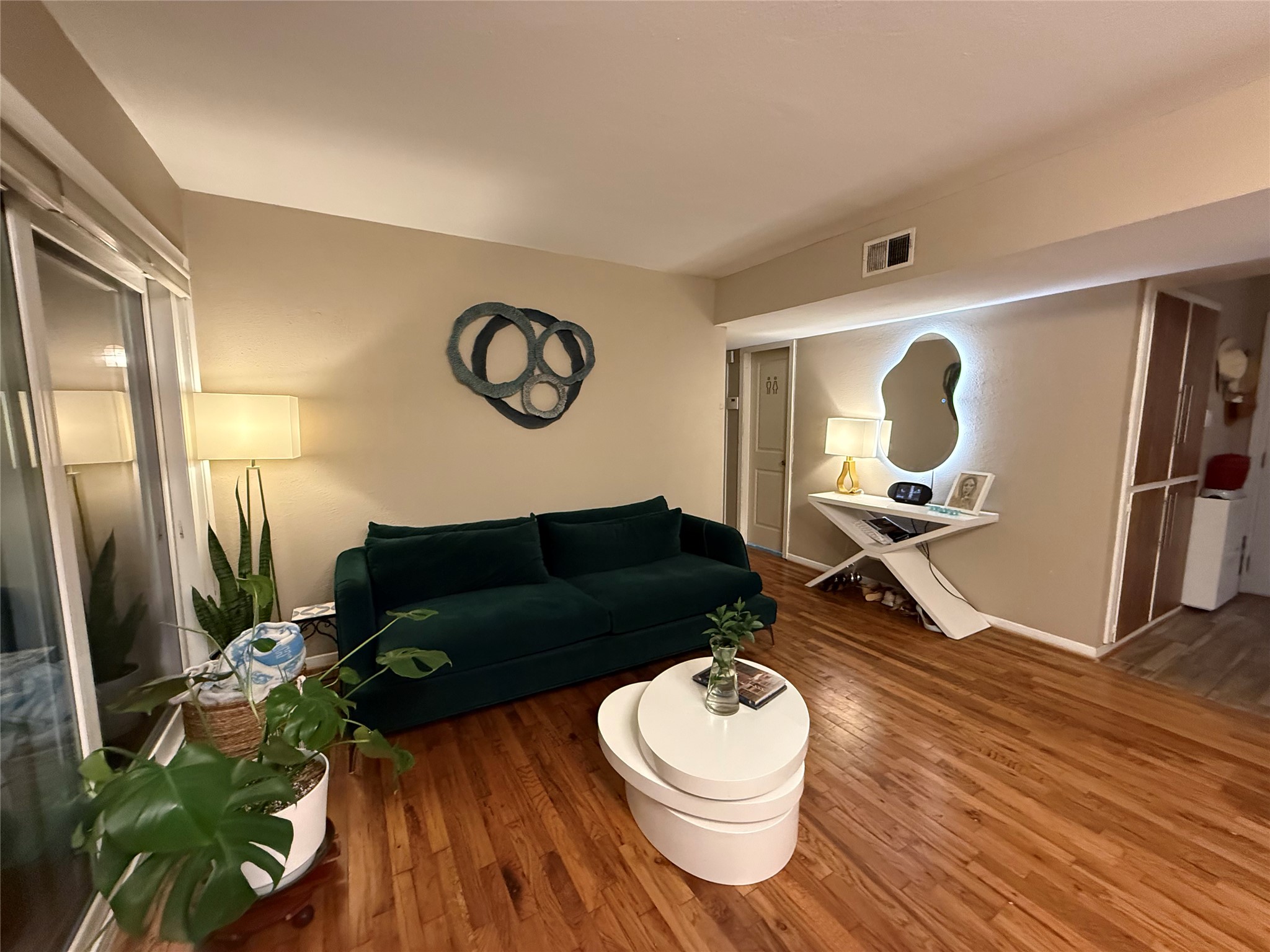 909 Silber Rd 28E Road, #28E, Houston, TX 77024