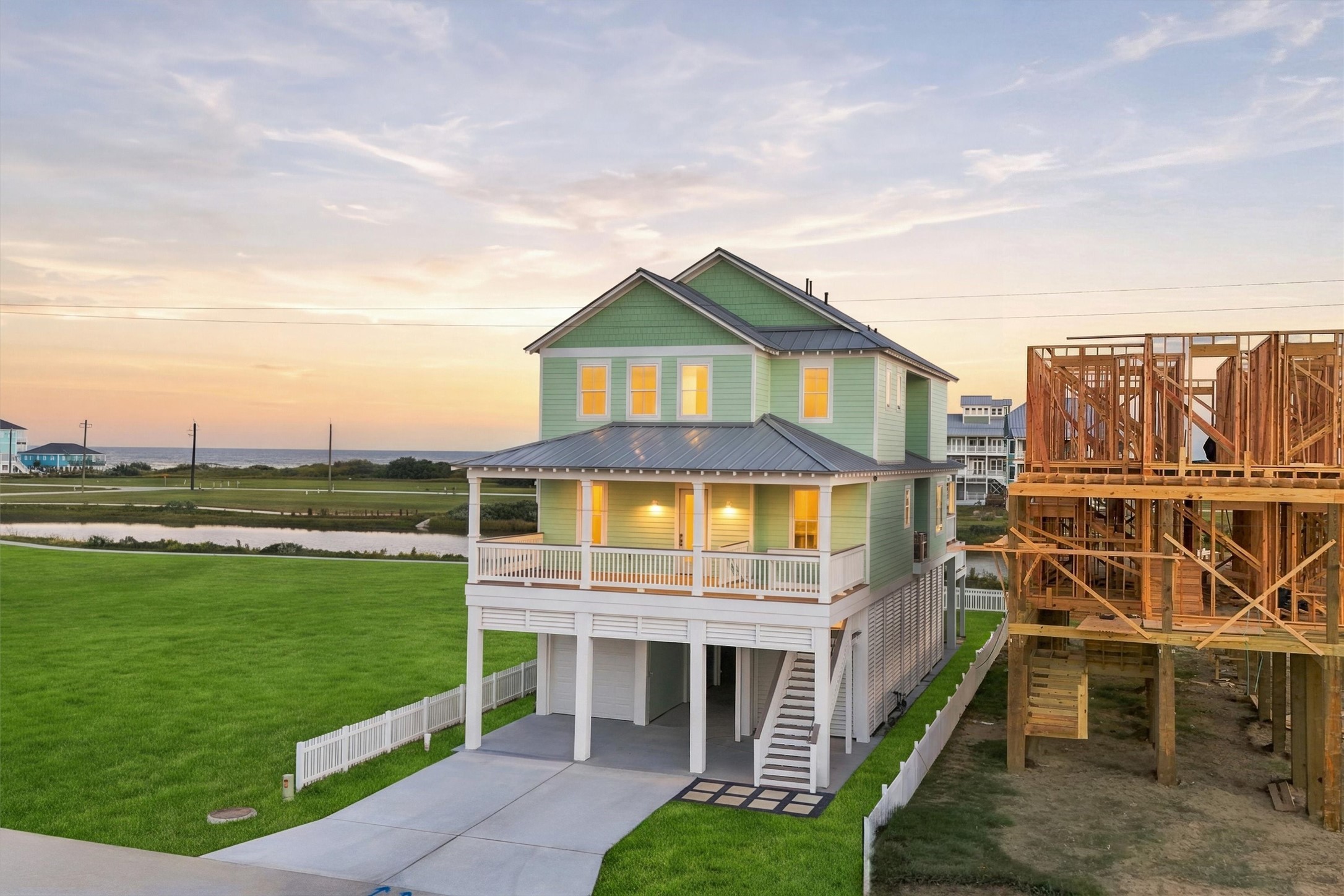 11327 Starfish Drive, Galveston, TX 77554