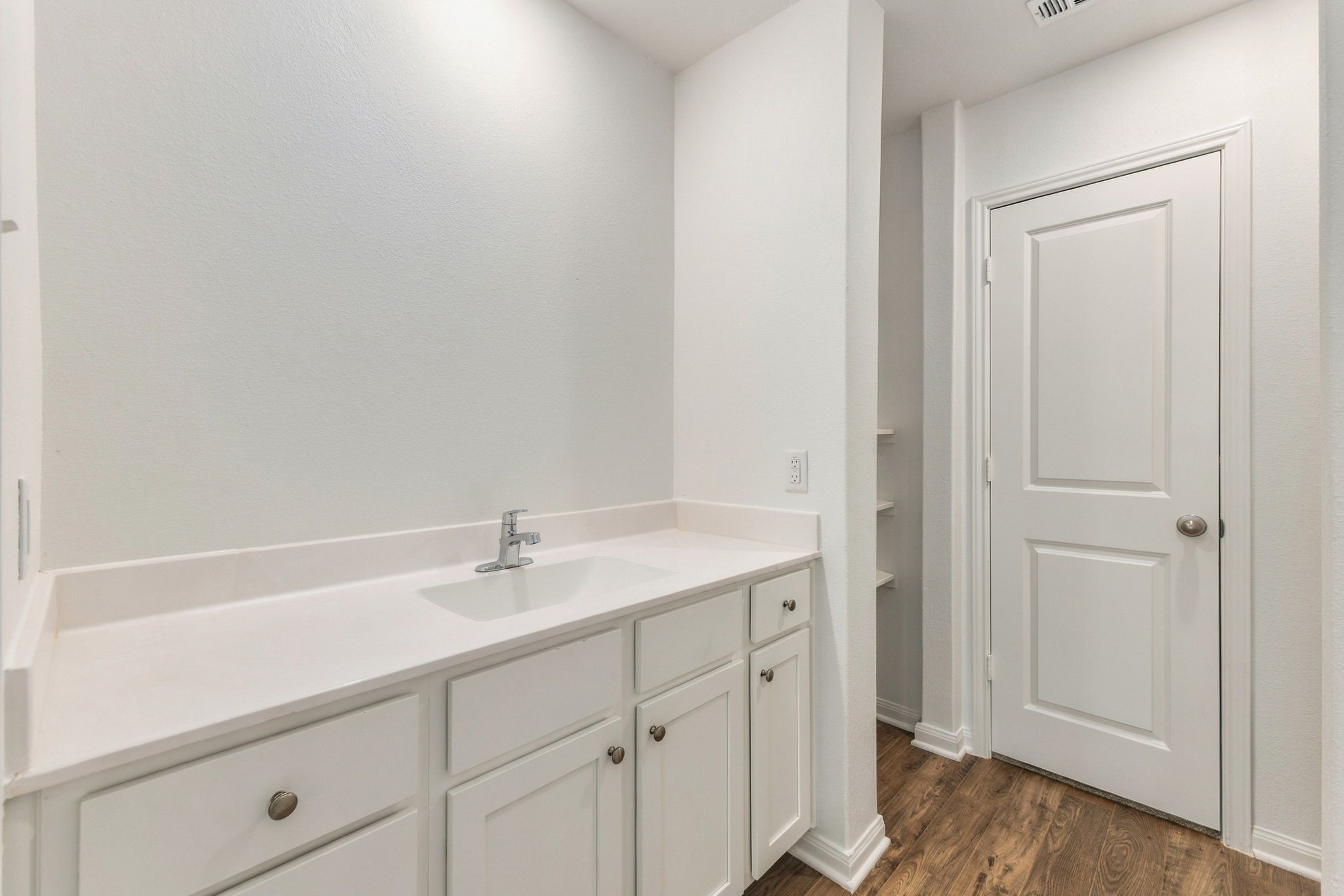 8818 New Jade Drive, Iowa Colony, TX 77583