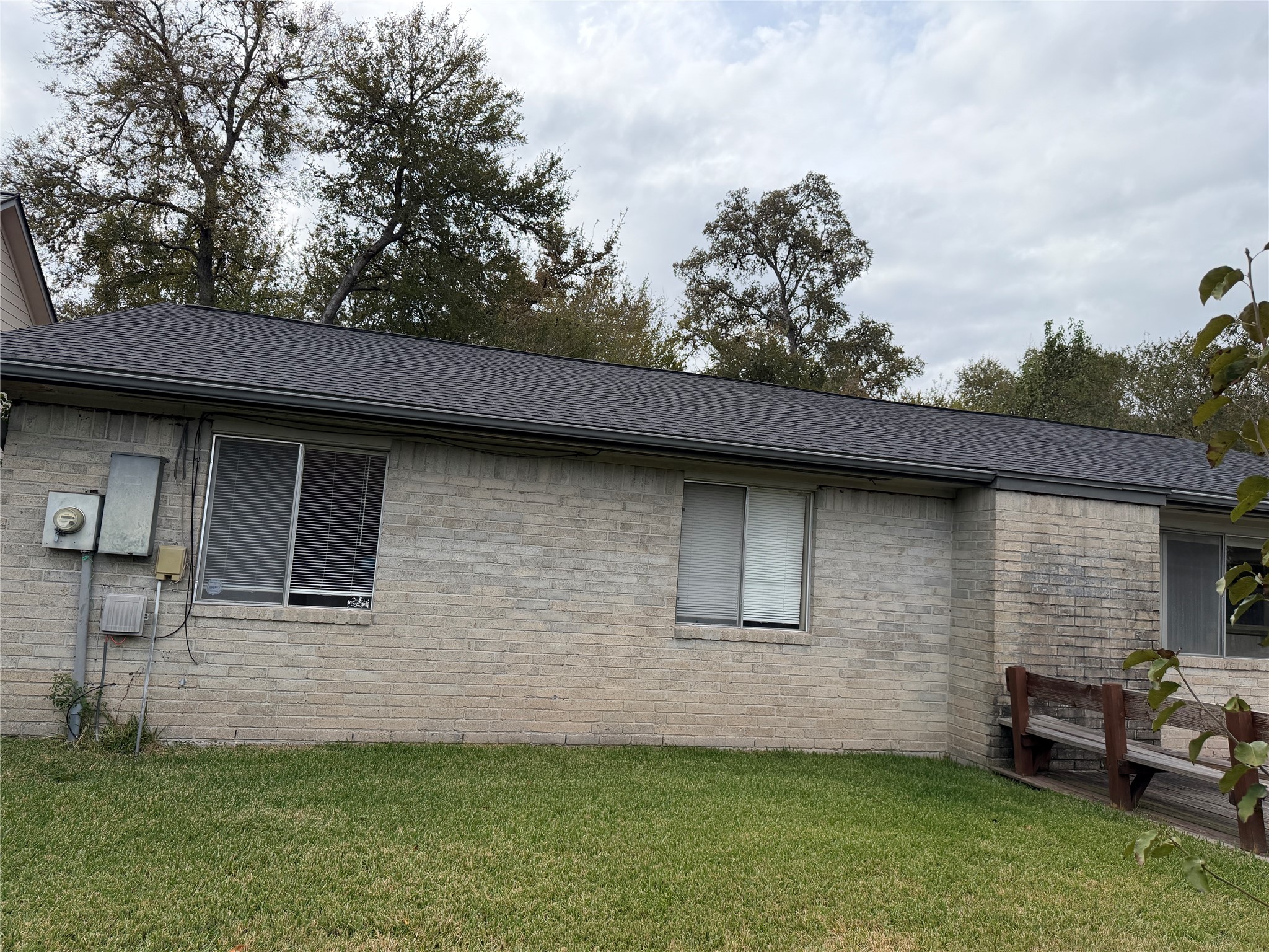 1126 Pinecroft Drive, Sugar Land, TX 77498