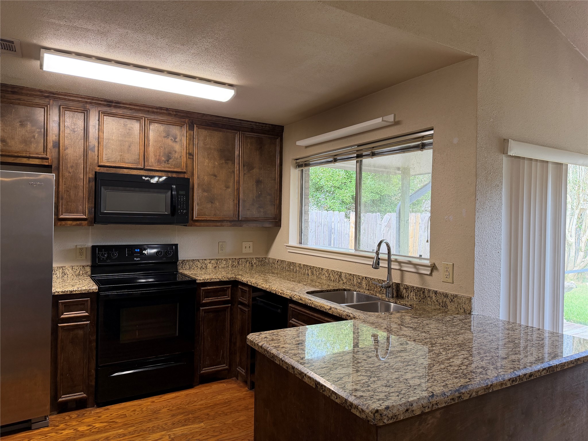 1126 Pinecroft Drive, Sugar Land, TX 77498