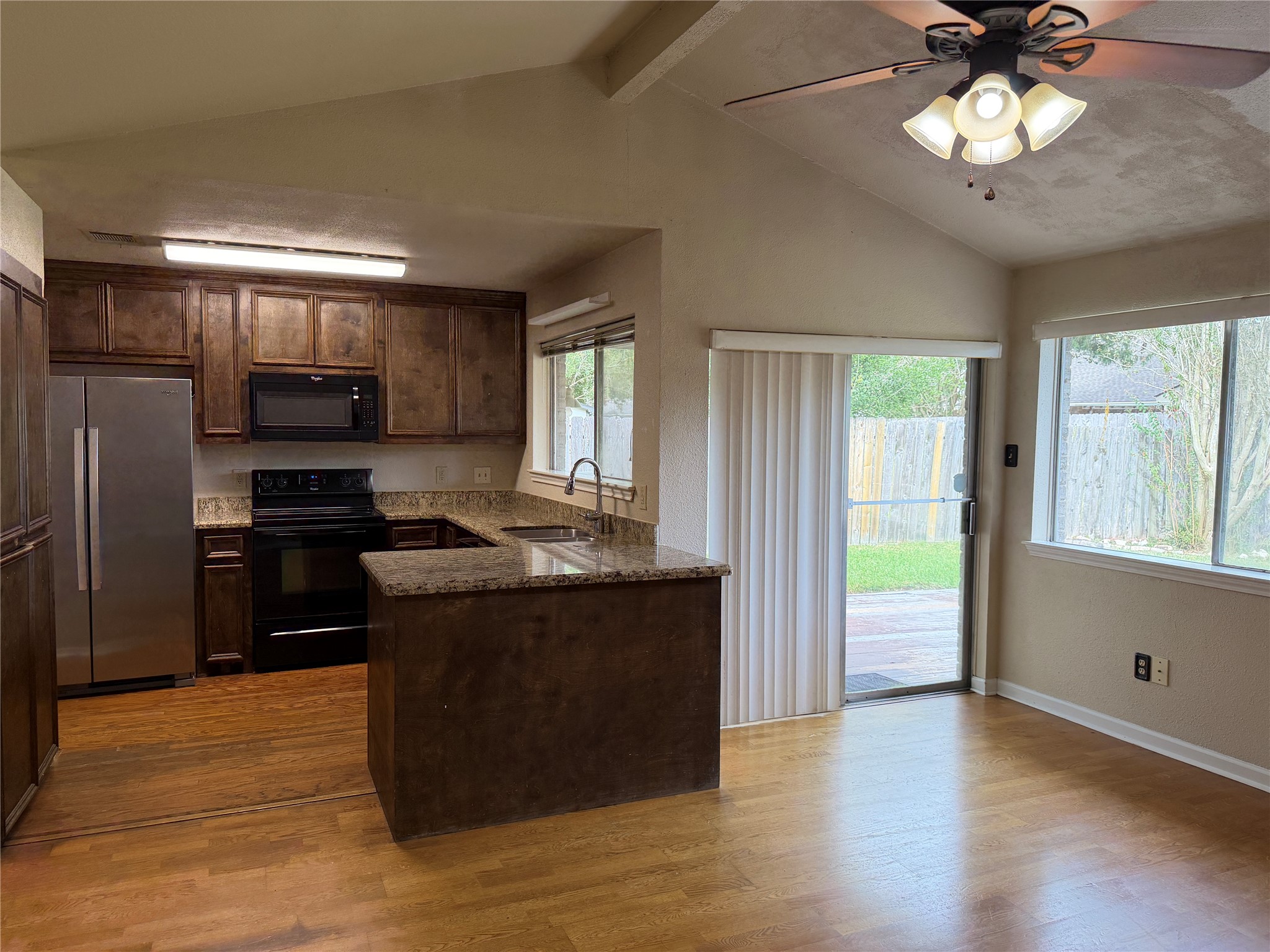 1126 Pinecroft Drive, Sugar Land, TX 77498