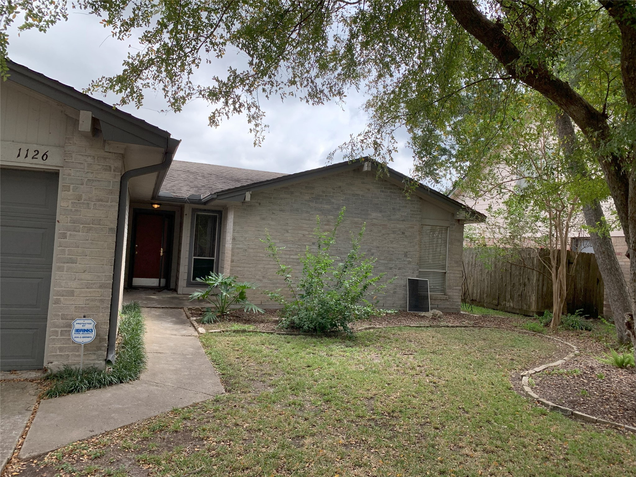 1126 Pinecroft Drive, Sugar Land, TX 77498