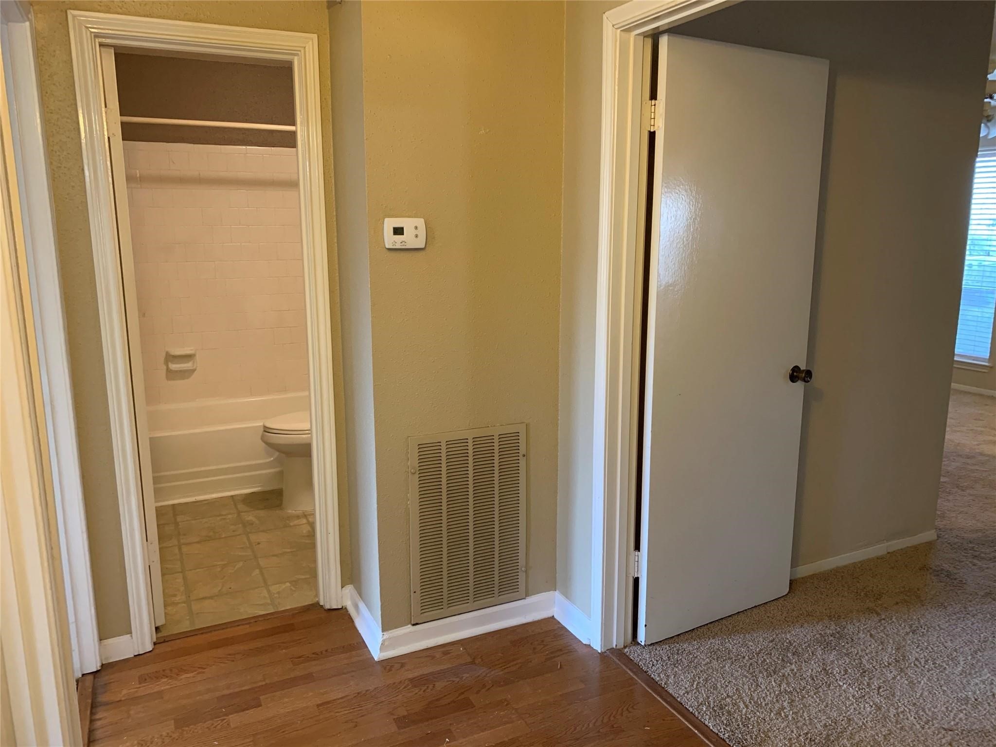 1126 Pinecroft Drive, Sugar Land, TX 77498
