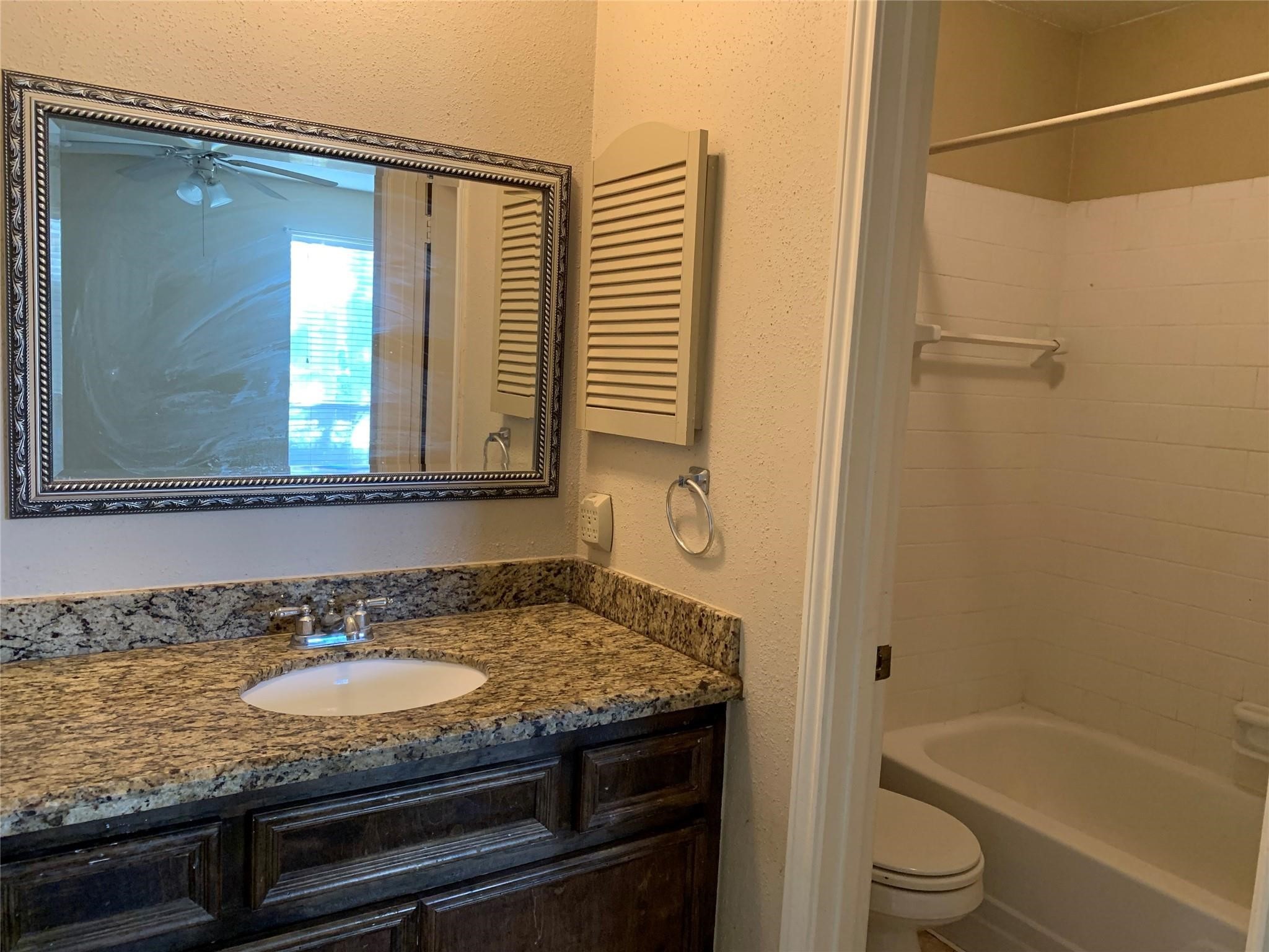 1126 Pinecroft Drive, Sugar Land, TX 77498
