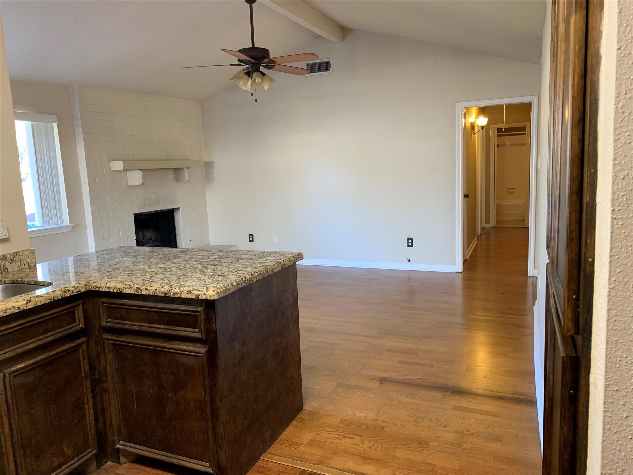 1126 Pinecroft Drive, Sugar Land, TX 77498