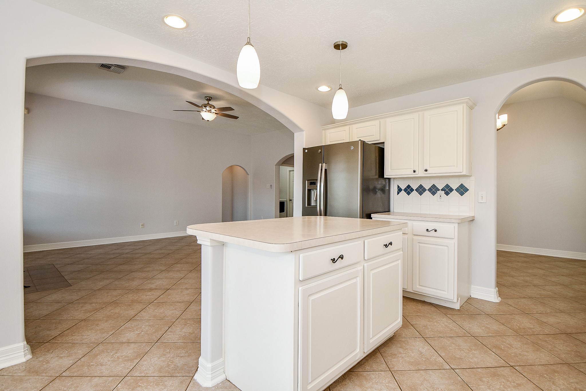 2811 Rayburn Ridge Drive, Katy, TX 77450 2811 Rayburn Ridge Drive, Katy, TX 77450