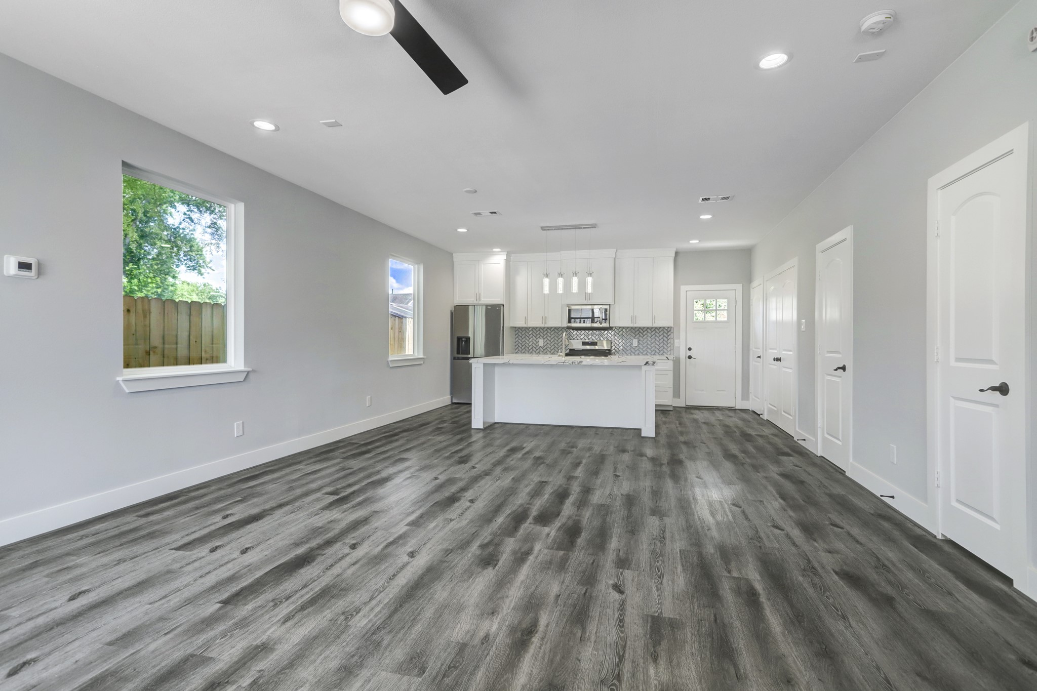 9306 E E Avenue L, #1, Houston, TX 77012 9306 E E Avenue L, #1, Houston, TX 77012