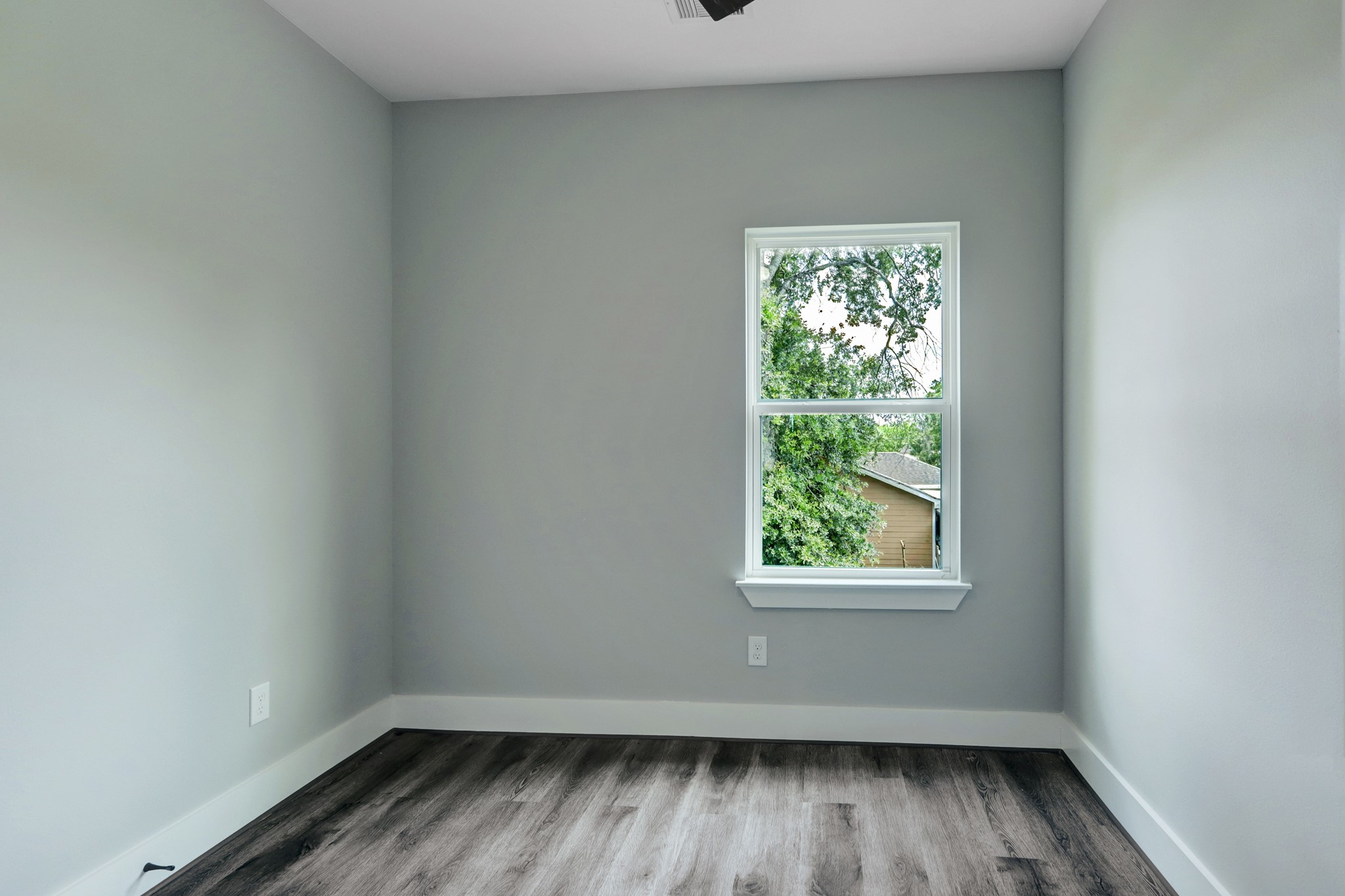 9306 E E Avenue L, #1, Houston, TX 77012