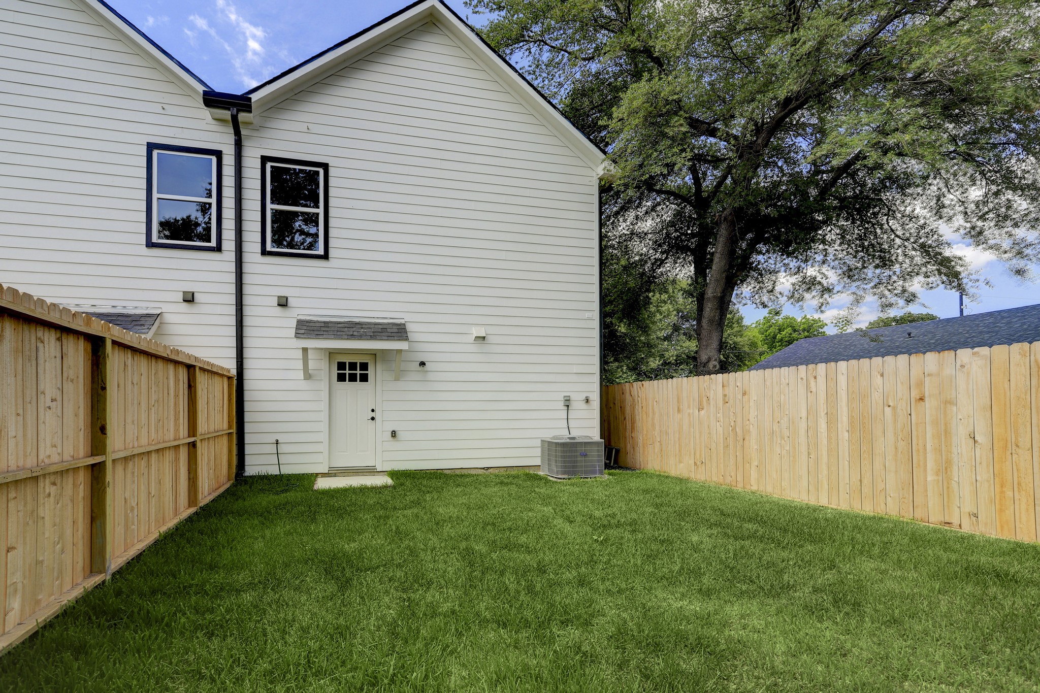 9306 E E Avenue L, #1, Houston, TX 77012