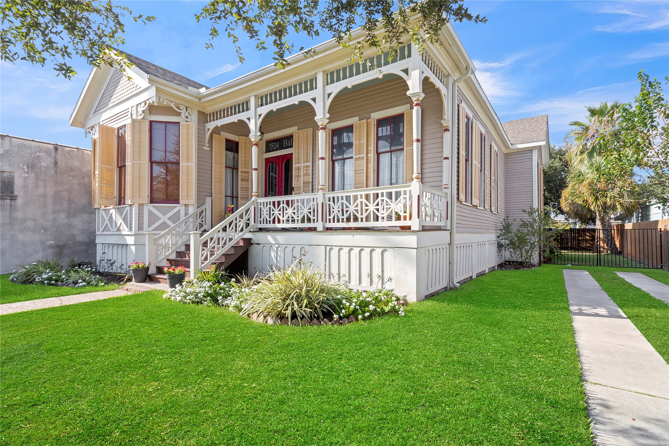 3524 Ball, Galveston, TX 77550