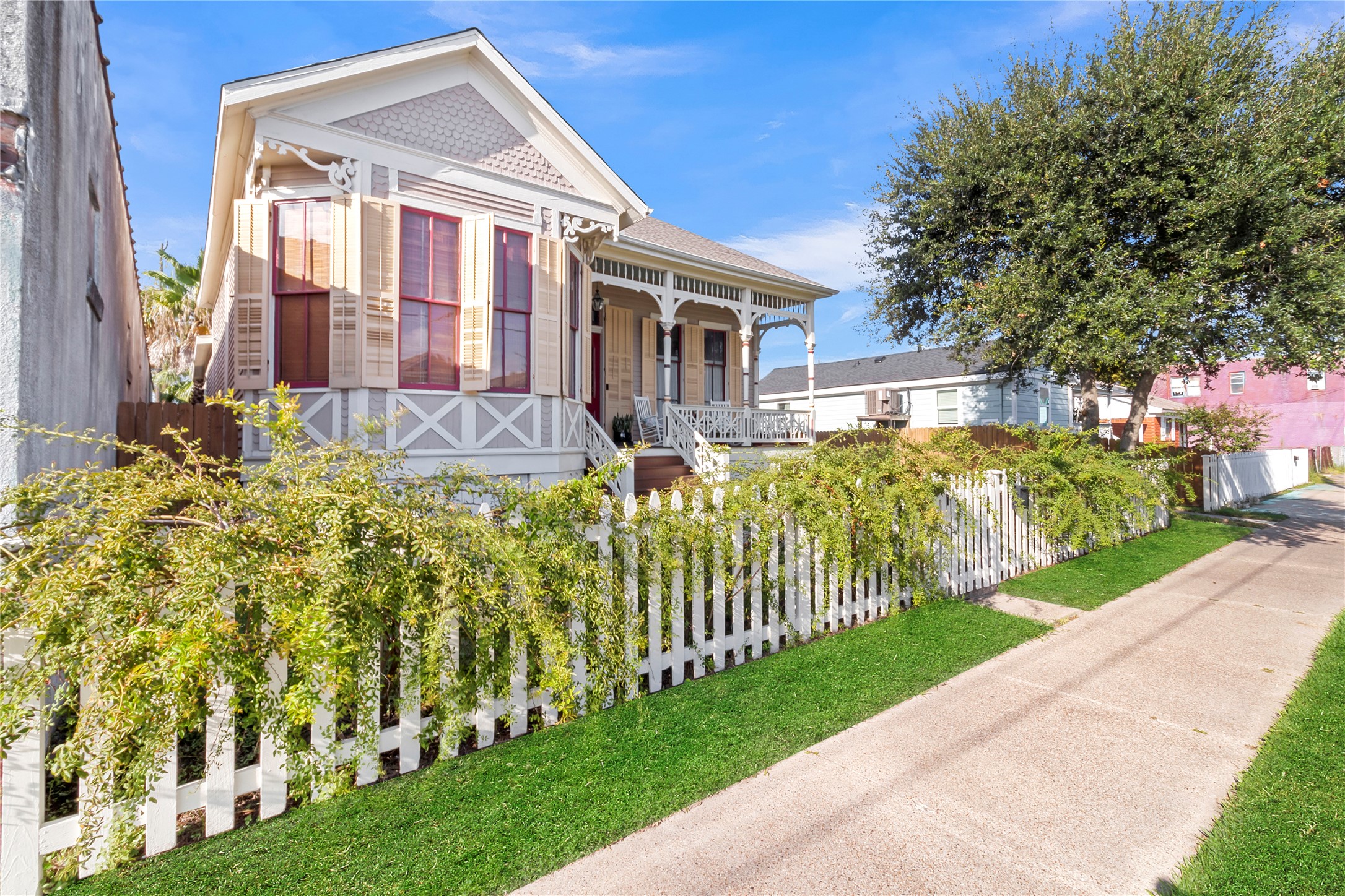 3524 Ball, Galveston, TX 77550