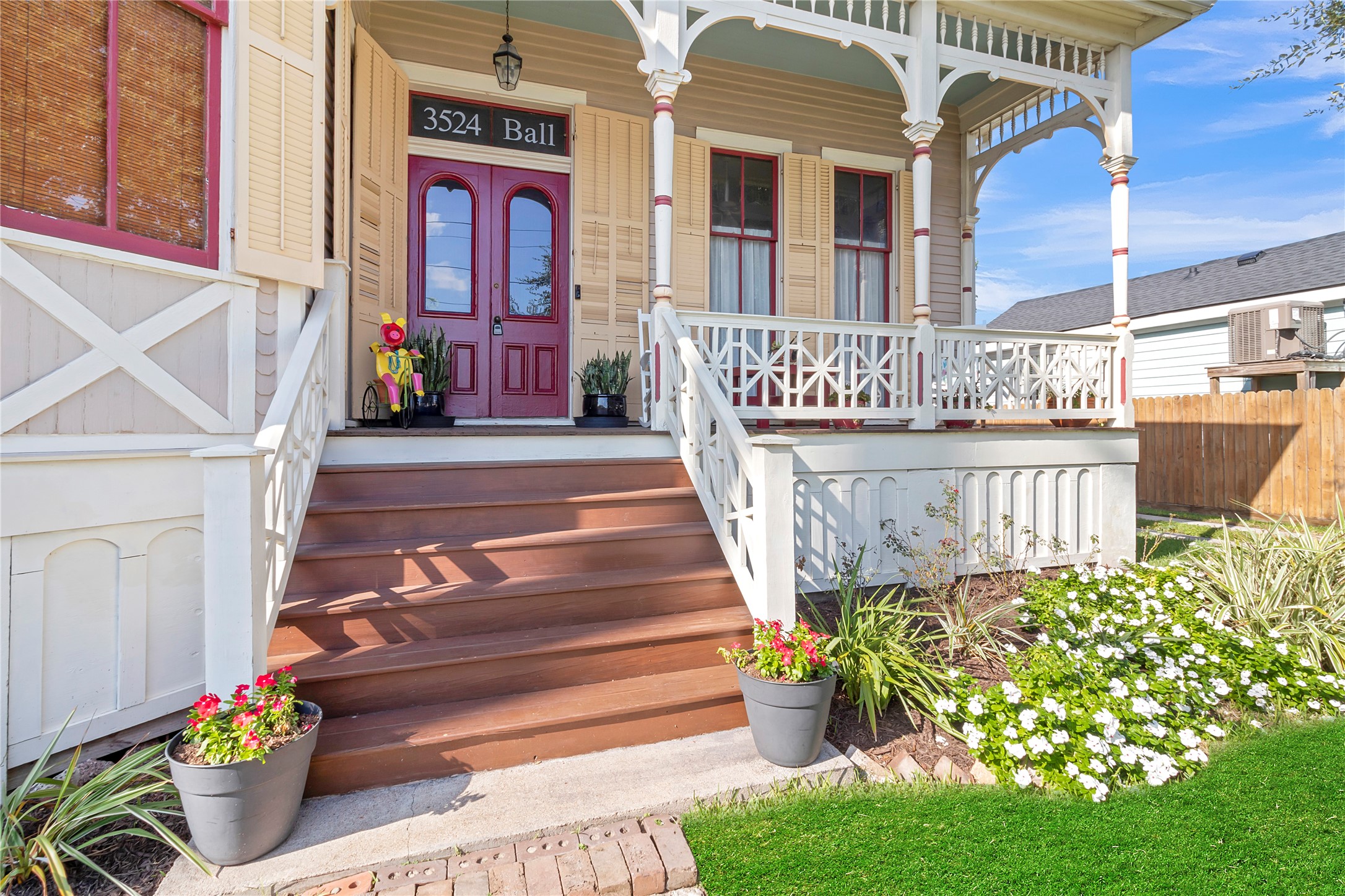 3524 Ball, Galveston, TX 77550