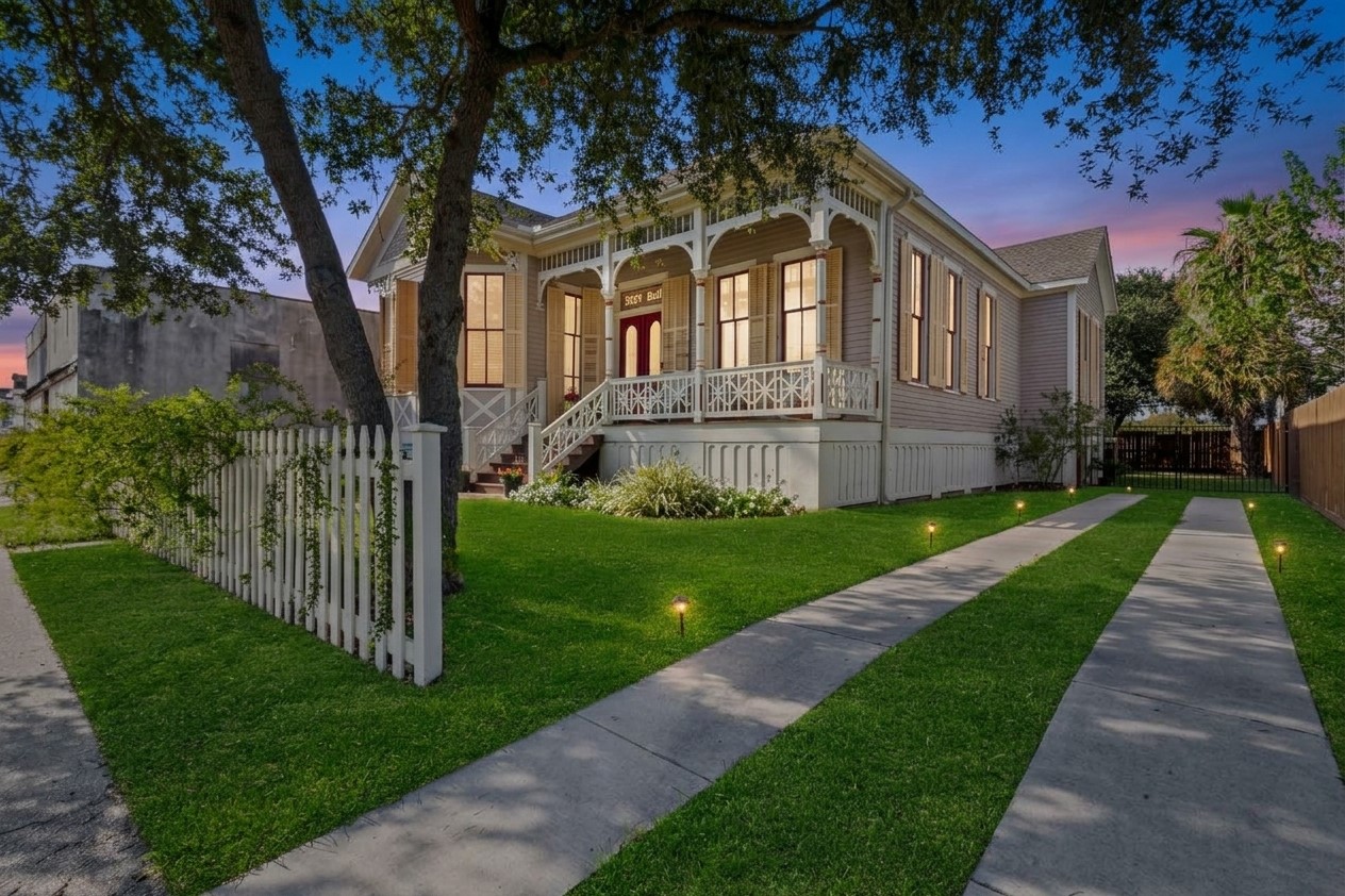 3524 Ball, Galveston, TX 77550