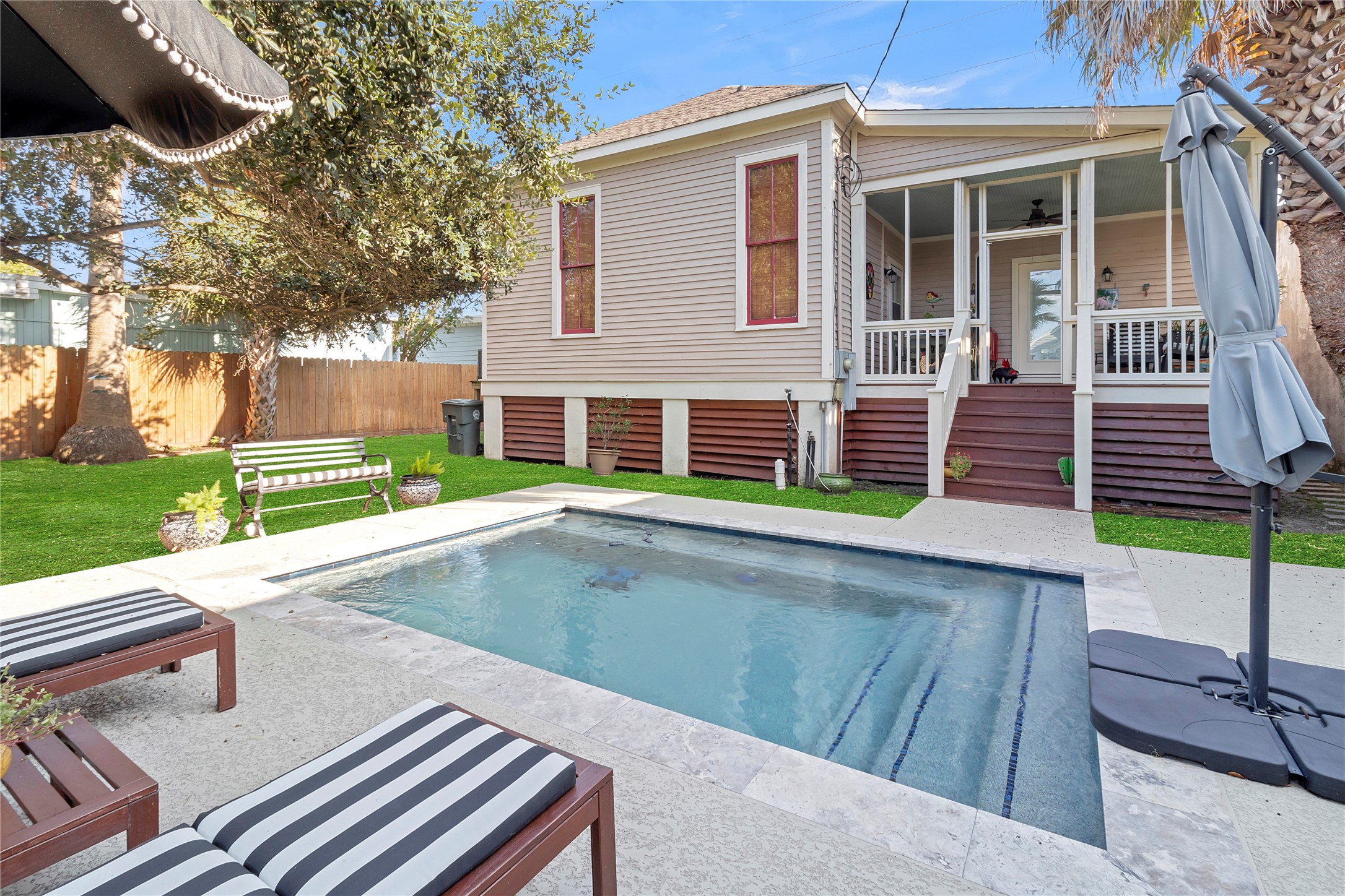 3524 Ball, Galveston, TX 77550