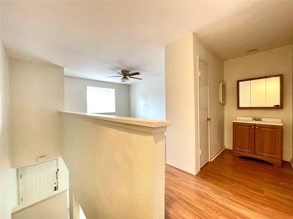 2100 Wilcrest Drive, #123, Houston, TX 77042