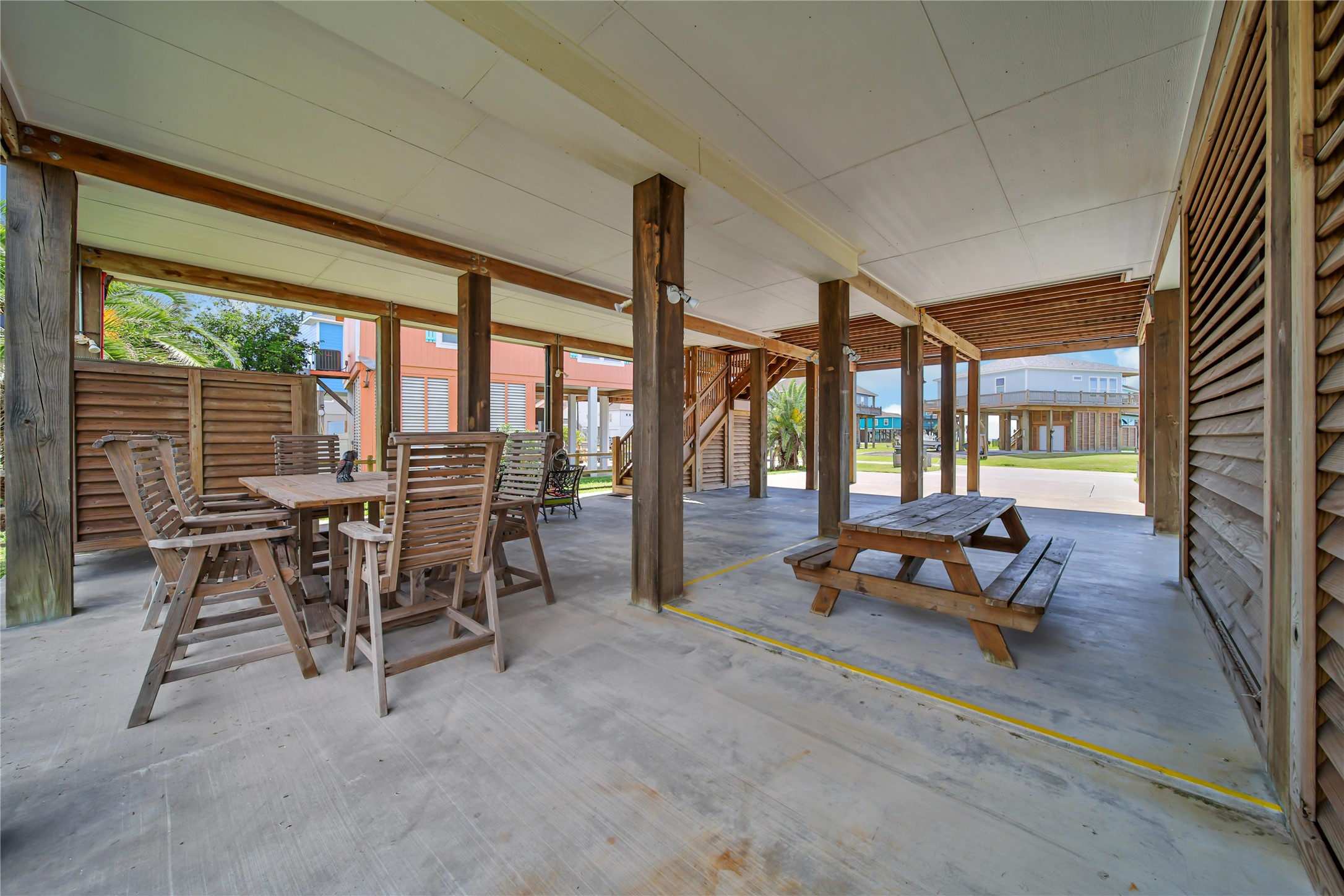 2019 Vista Dr Drive, Crystal Beach, TX 77650