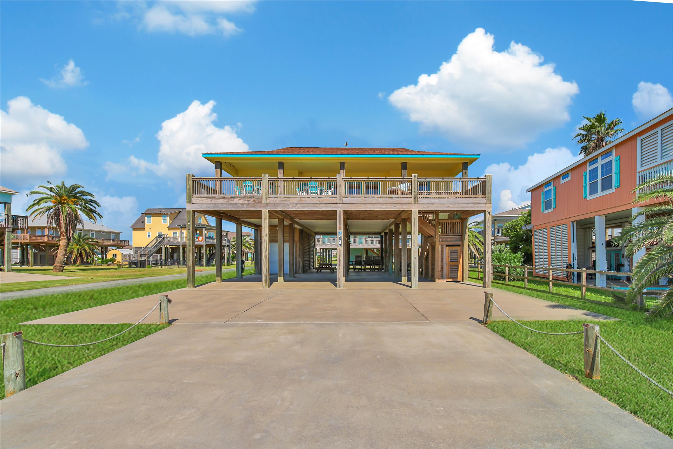 Successful & active vacation rental, with new garage & tons of covered parking. Successful & active vacation rental, with new garage & tons of covered parking.