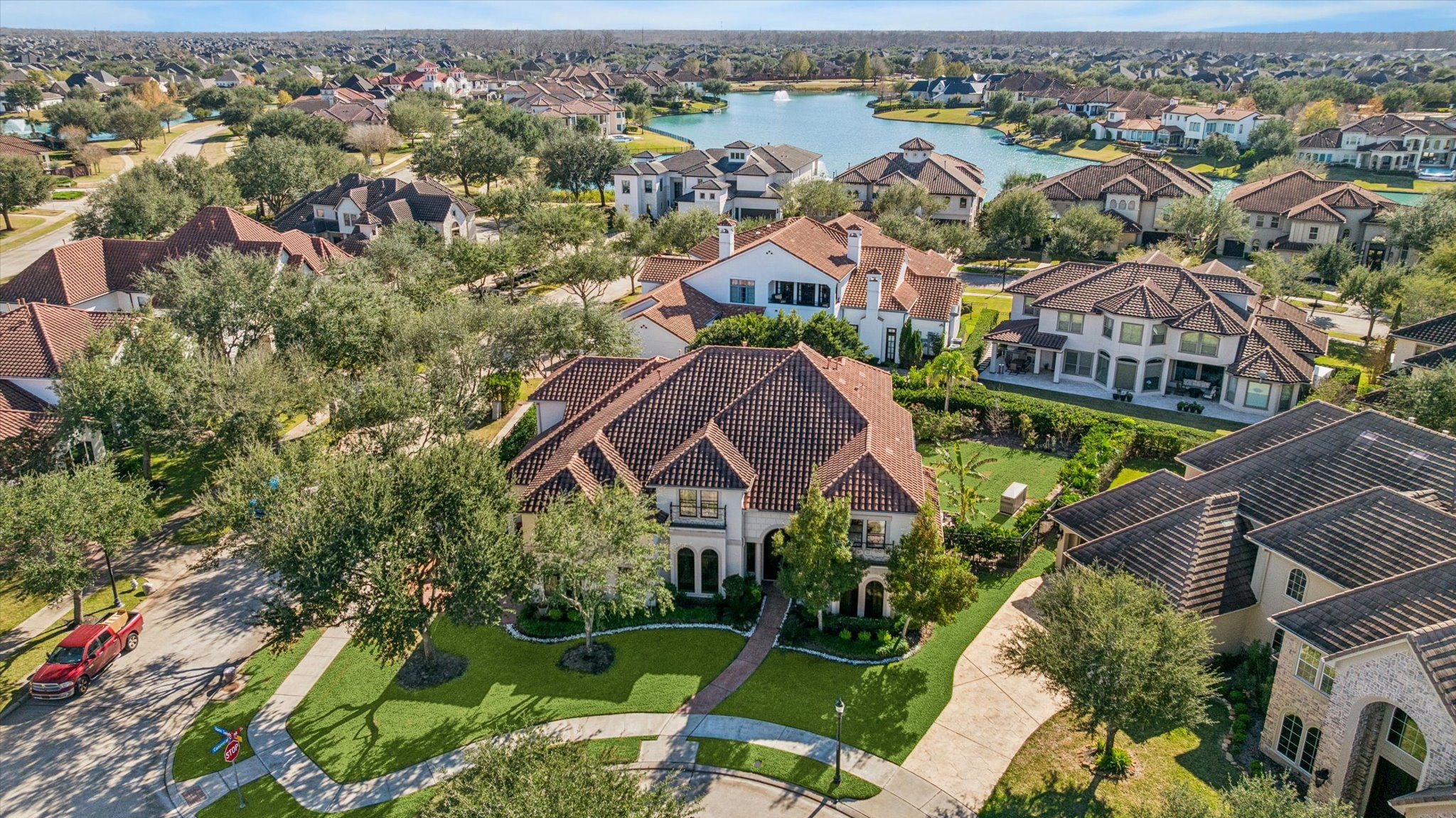 This aerial photo showcases the beauty and luxury of Riverstone. Hartford Landing is a gated community with plenty of water views.