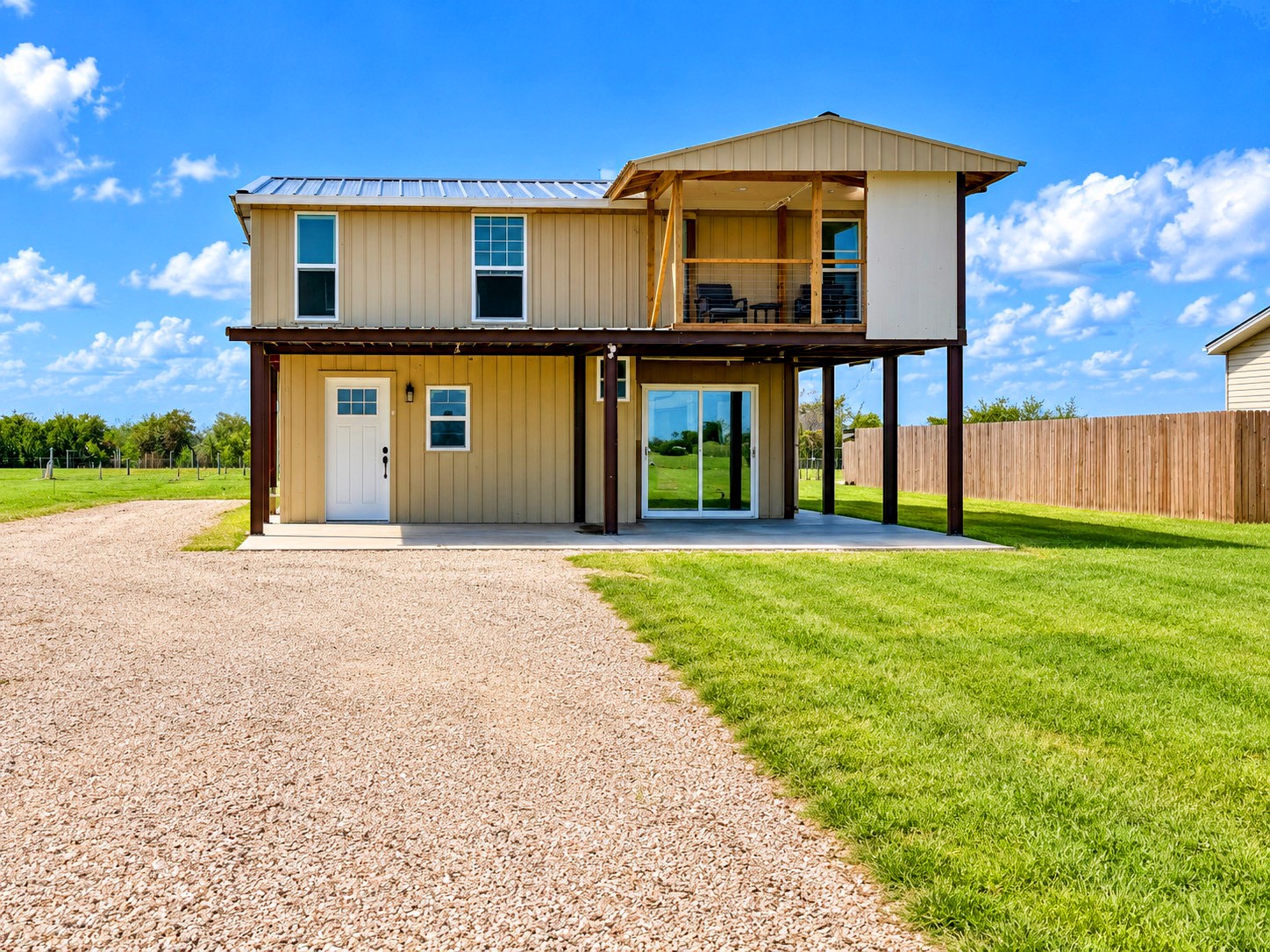 9102 Fresno Avenue, Alvin, TX 77511