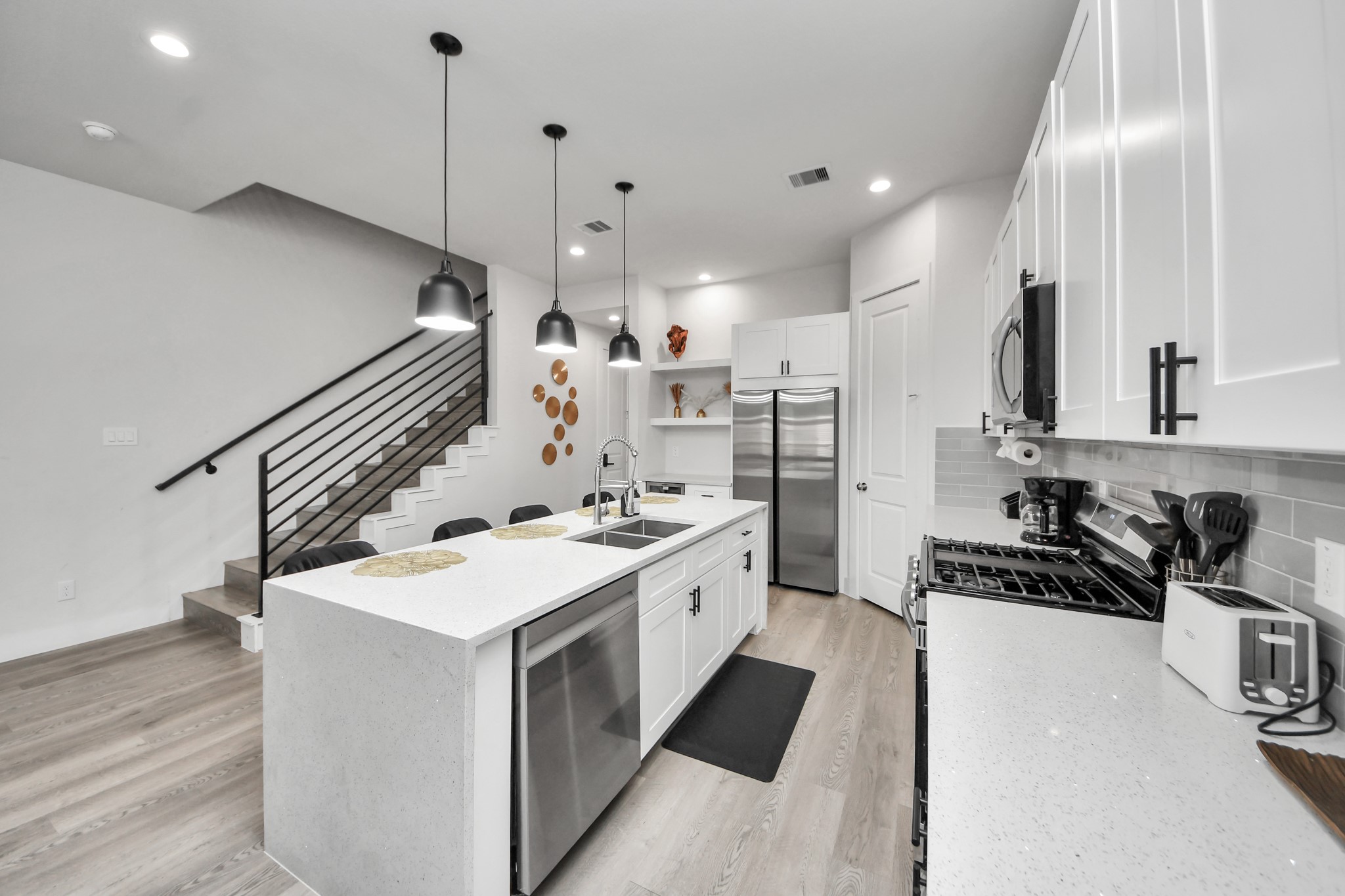 8419 Woodward Street, Houston, TX 77051