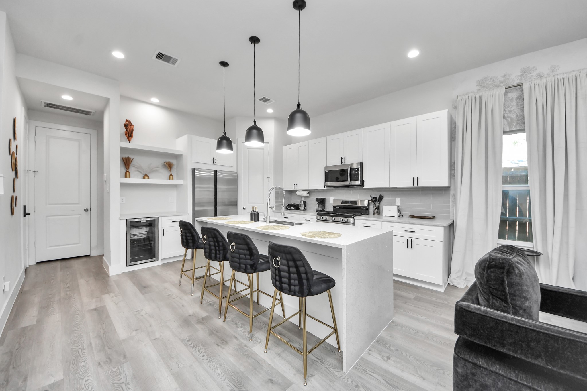 8419 Woodward Street, Houston, TX 77051