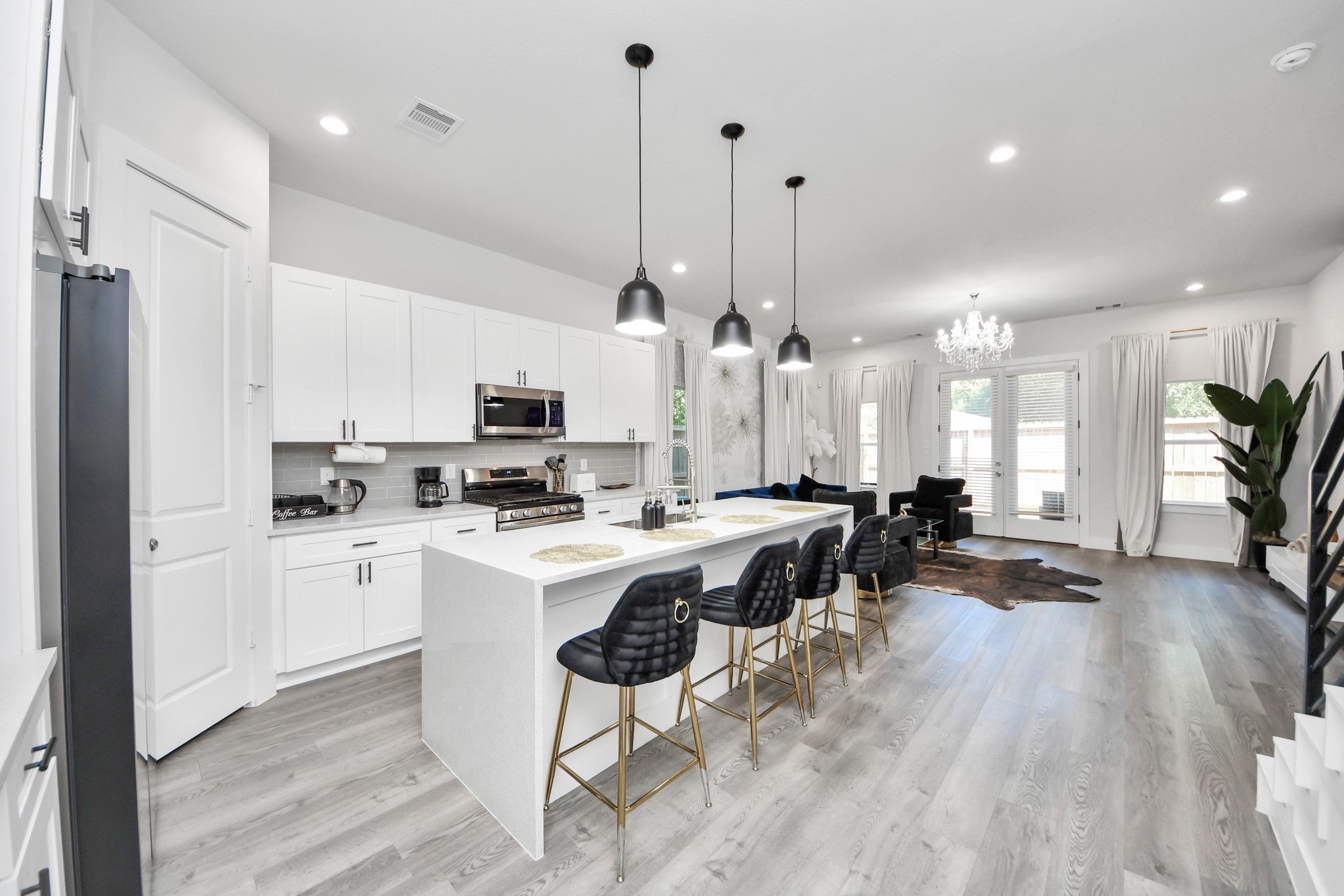 8419 Woodward Street, Houston, TX 77051