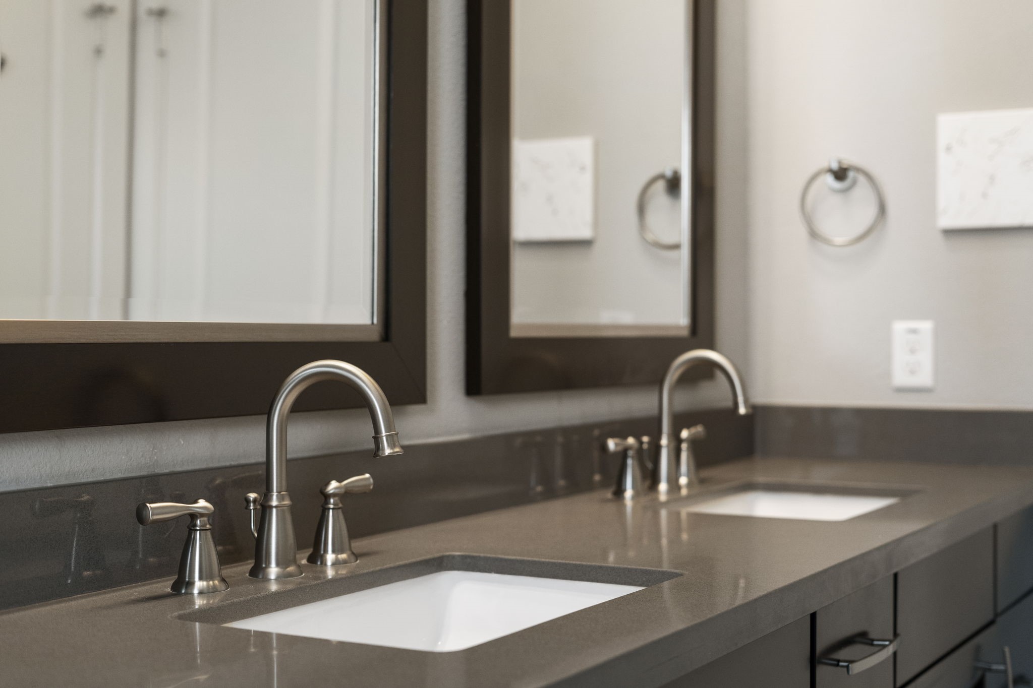Undermount sinks create a clean, streamlined appearance and are easy to maintain.