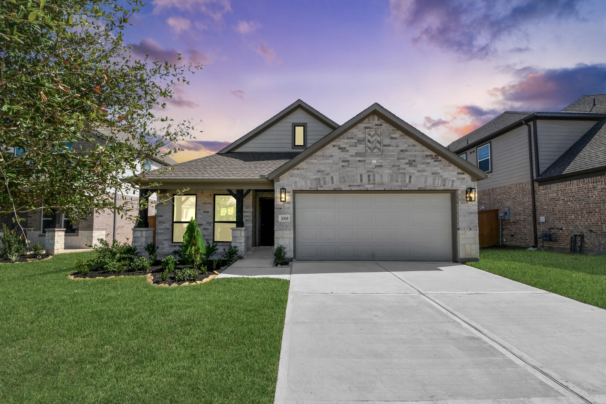 Welcome home to 3068 Spoolwood Trail. Welcome home to 3068 Spoolwood Trail.