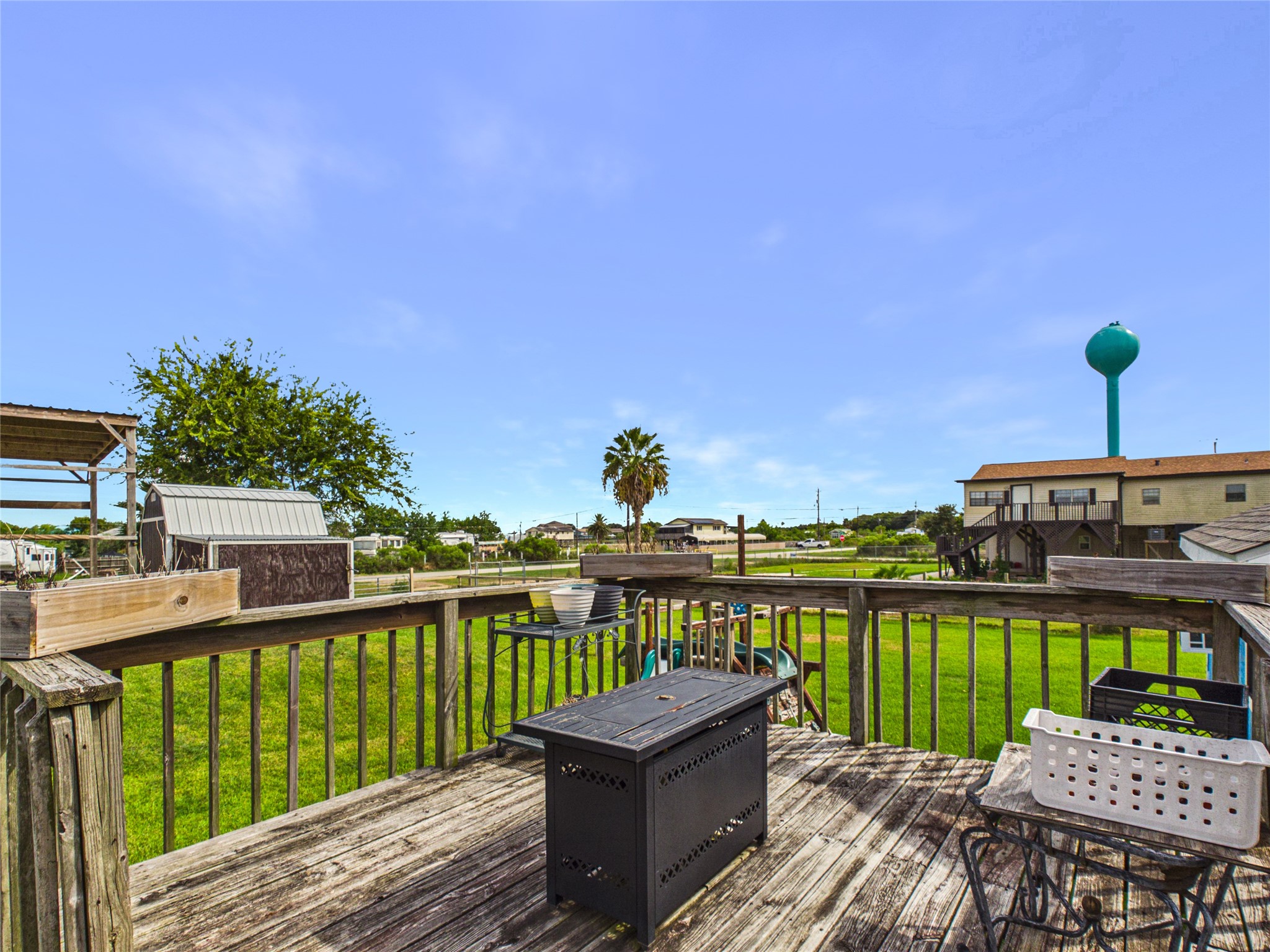 4607 Swan Street, Hitchcock, TX 77563