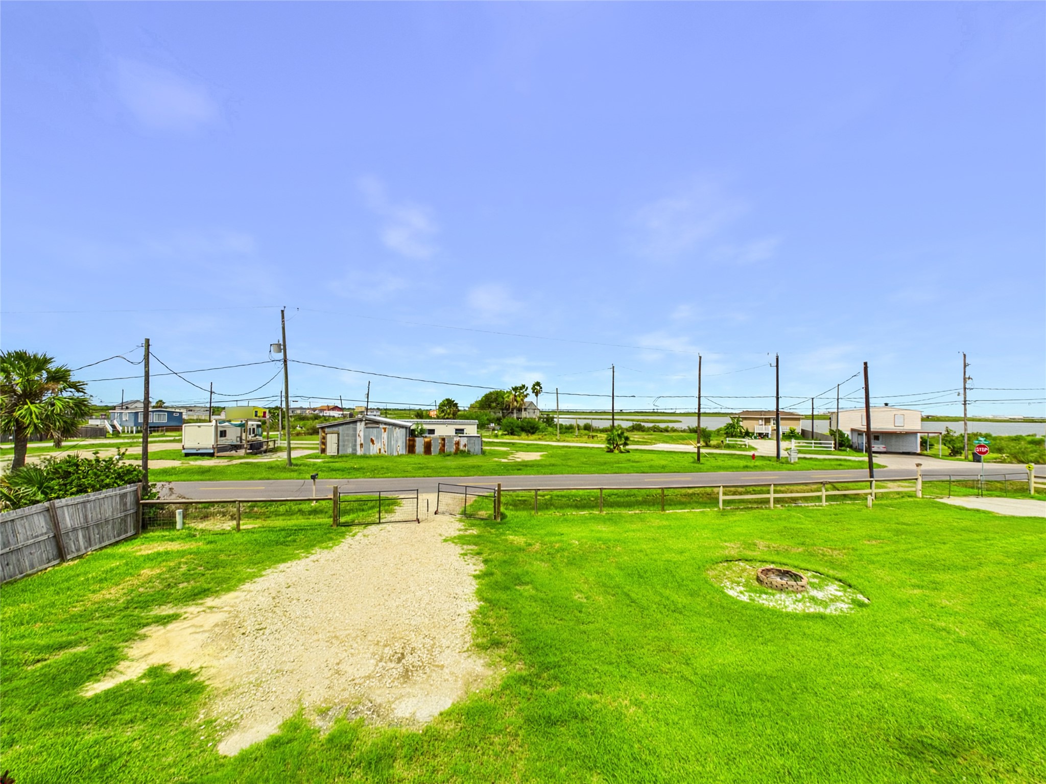 4607 Swan Street, Hitchcock, TX 77563 4607 Swan Street, Hitchcock, TX 77563