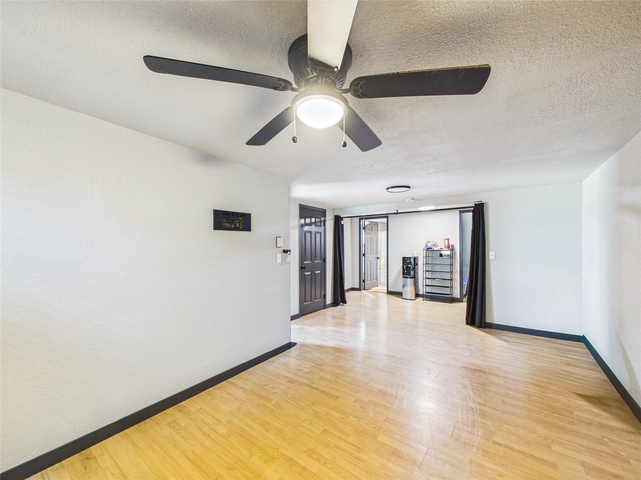 4607 Swan Street, Hitchcock, TX 77563
