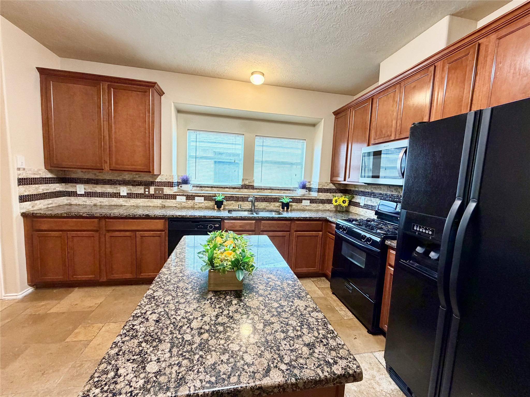 21495 Rose Mill Drive, Kingwood, TX 77339