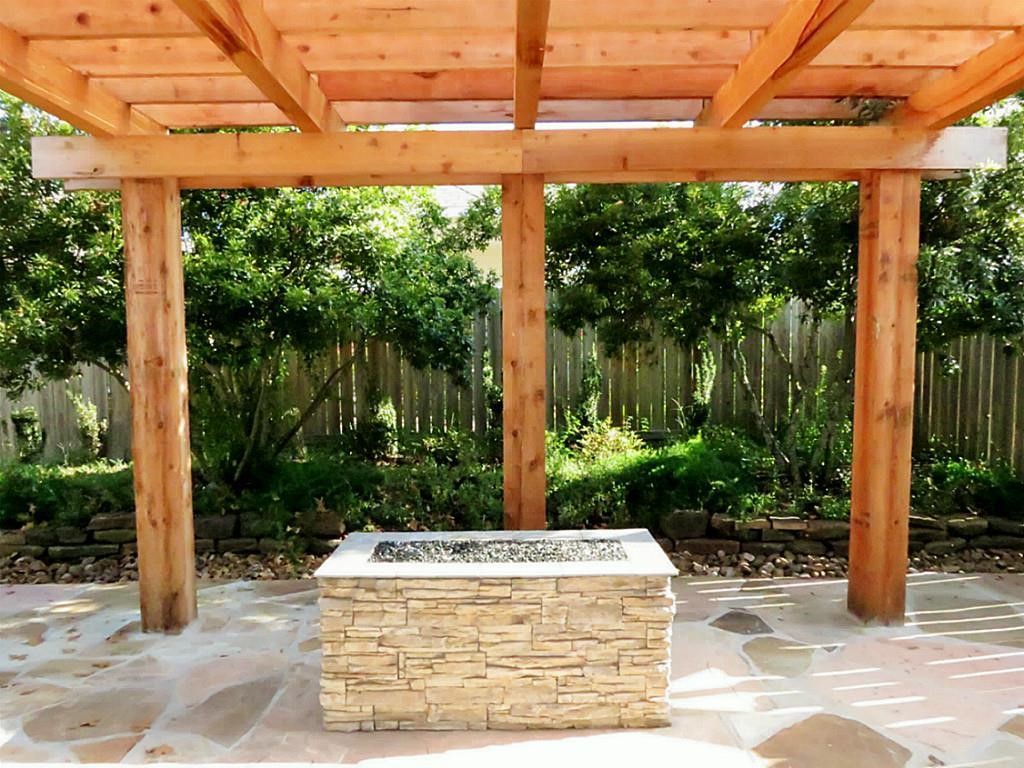 21495 Rose Mill Drive, Kingwood, TX 77339
