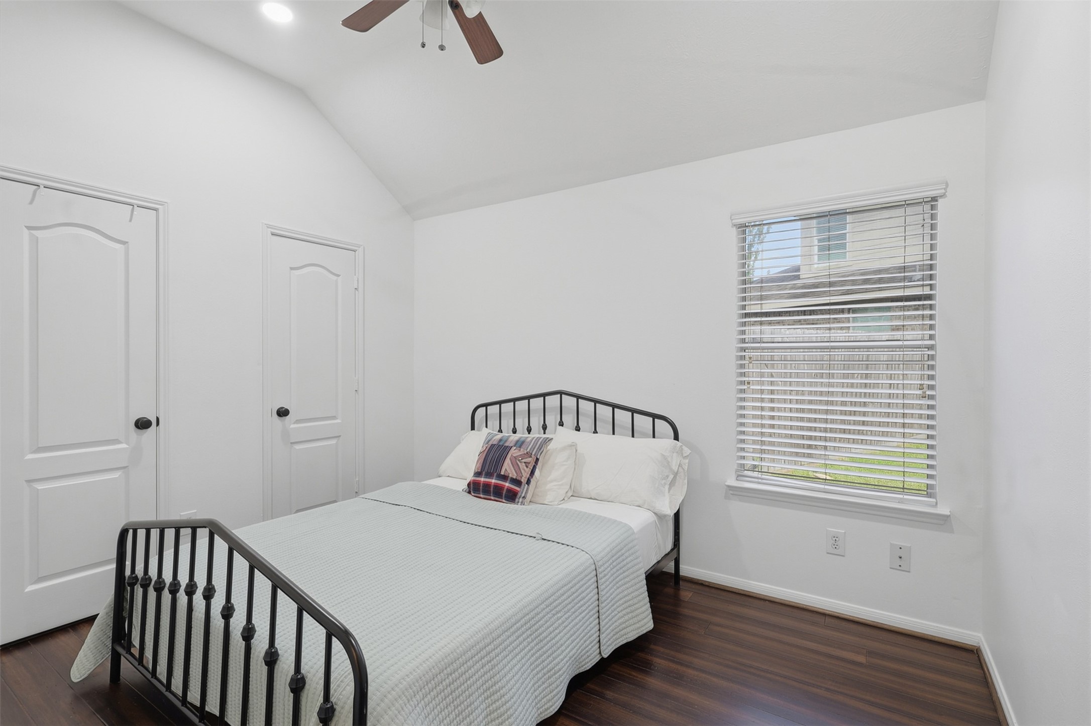 3203 Cactus Heights Lane, Pearland, TX 77581