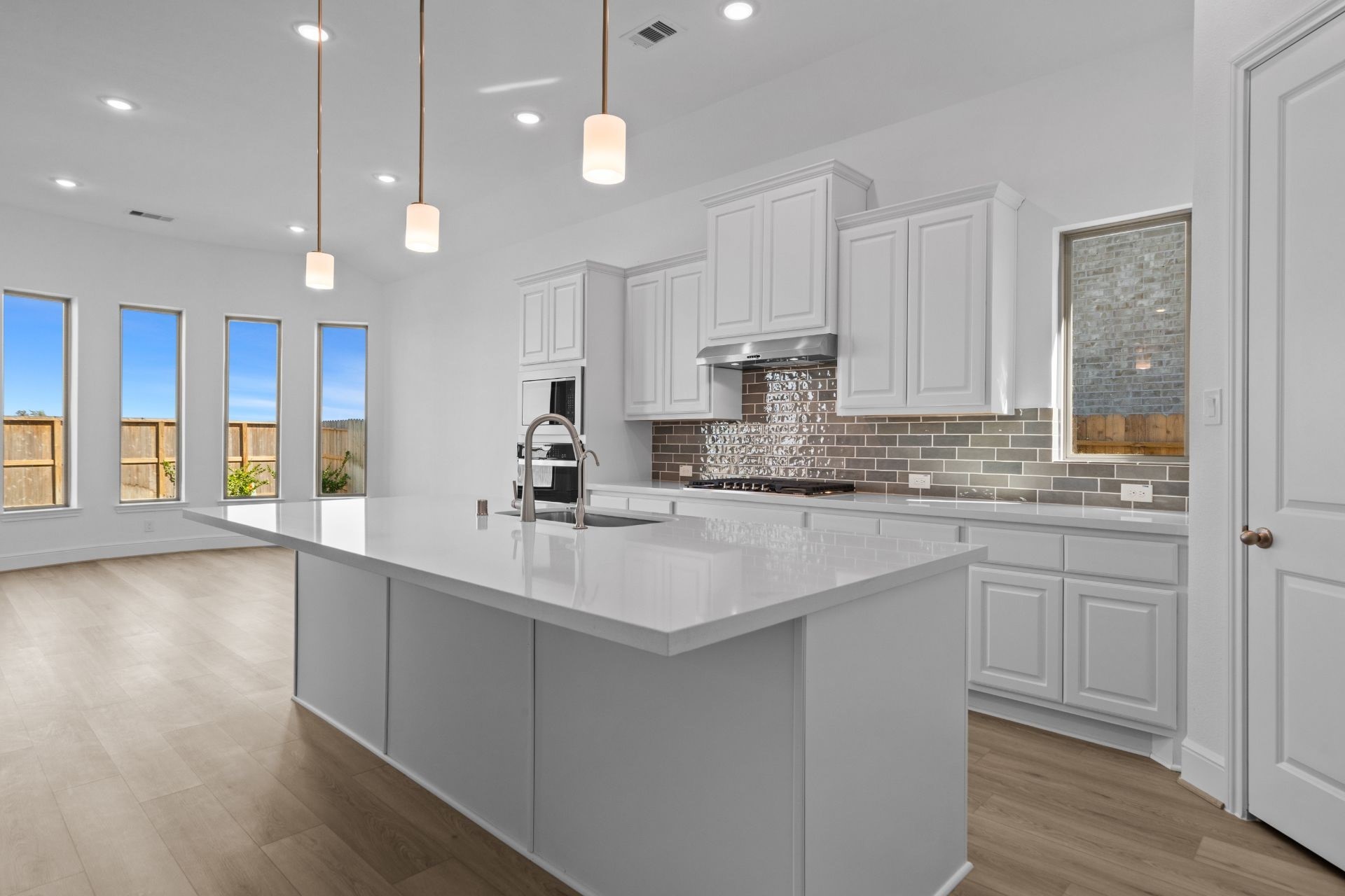 6403 Seville, Manvel, TX 77578