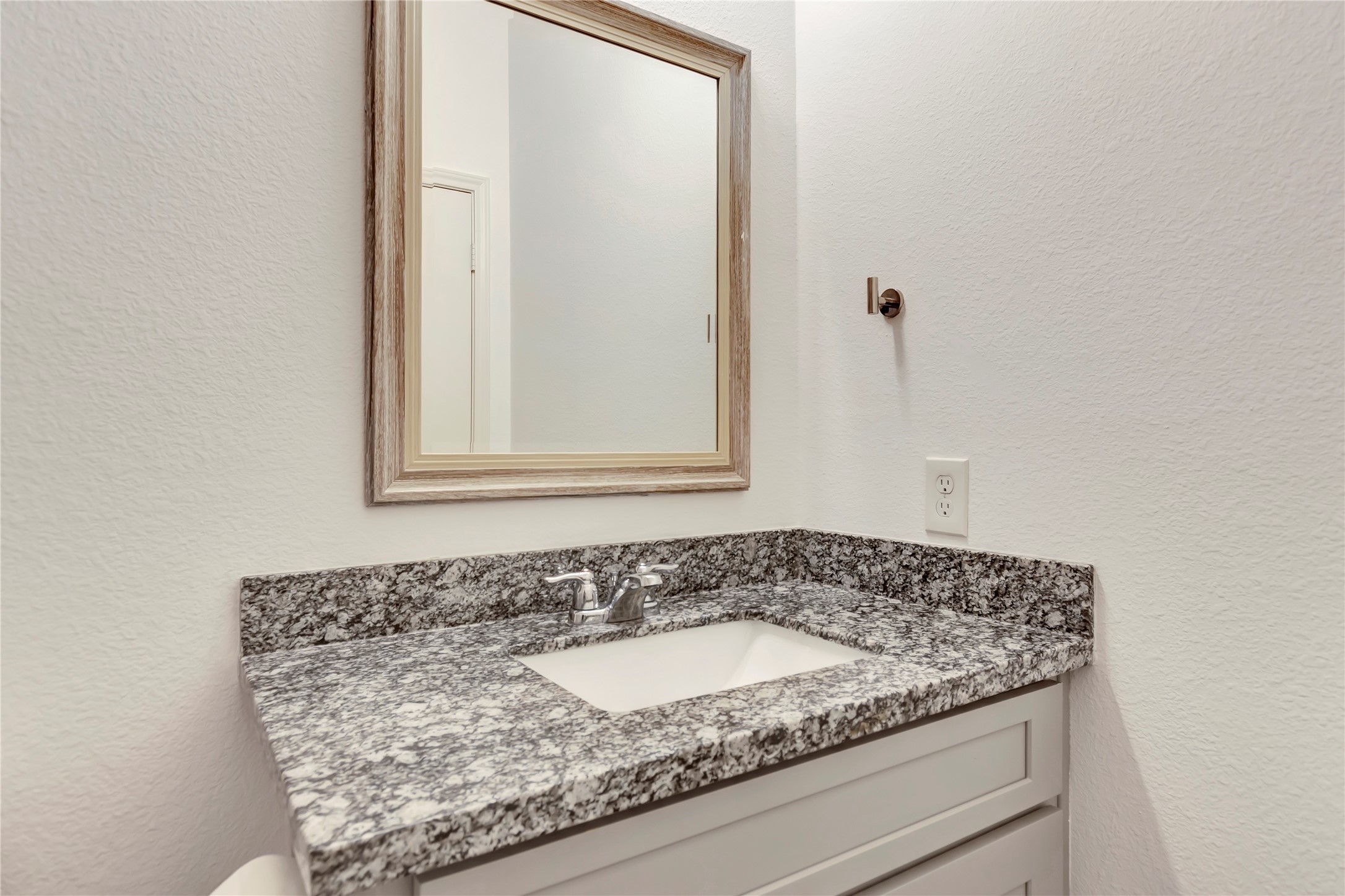 2030 Rosalee Street, La Marque, TX 77568
