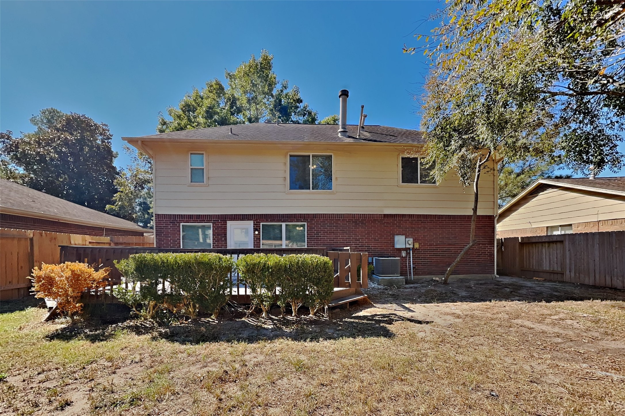 2519 Clear Ridge Drive, Houston, TX 77339