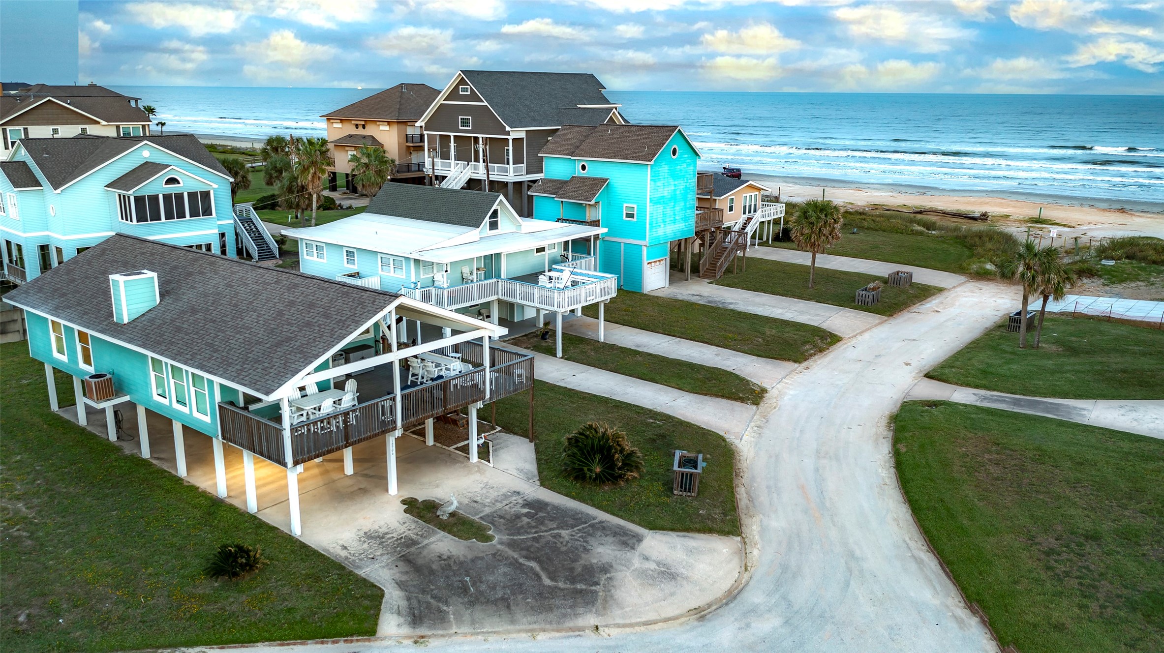 16906 Beachcomber Drive, Jamaica Beach, TX 77554