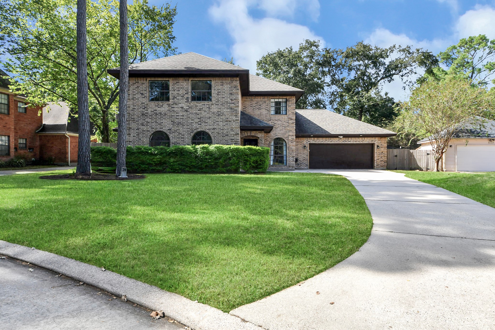 24 Hornsilver Place - situated on a quiet cul-de-sac in the heart of The Woodlands 24 Hornsilver Place - situated on a quiet cul-de-sac in the heart of The Woodlands