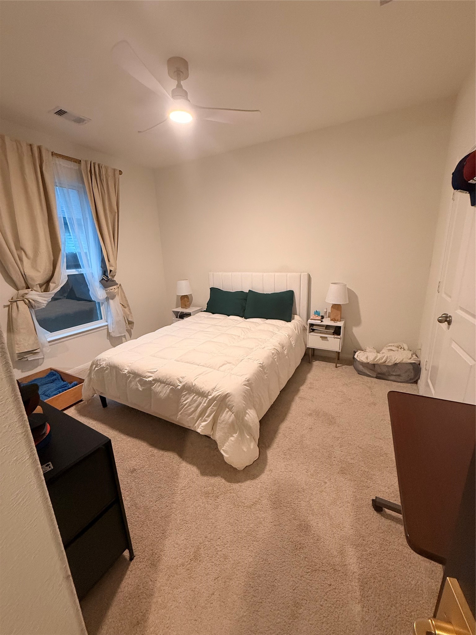 bed 1