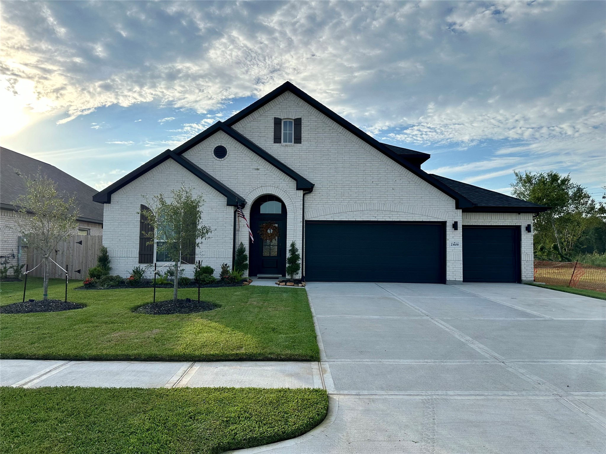1 story+3 Car garage