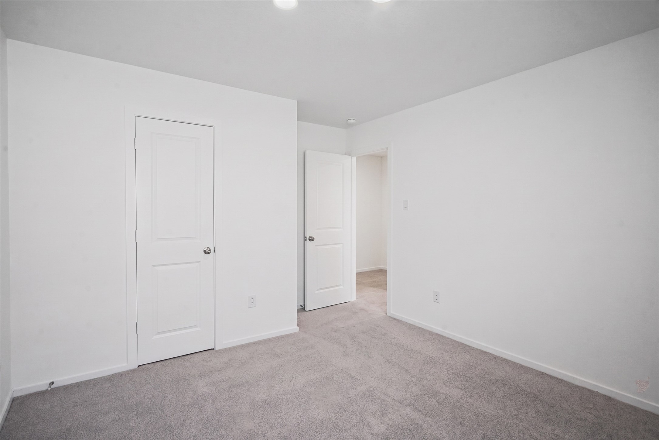 Move-in-ready simplicity meets everyday comfort. Soft carpeting and a versatile layout make arranging your ideal bedroom setup easy.