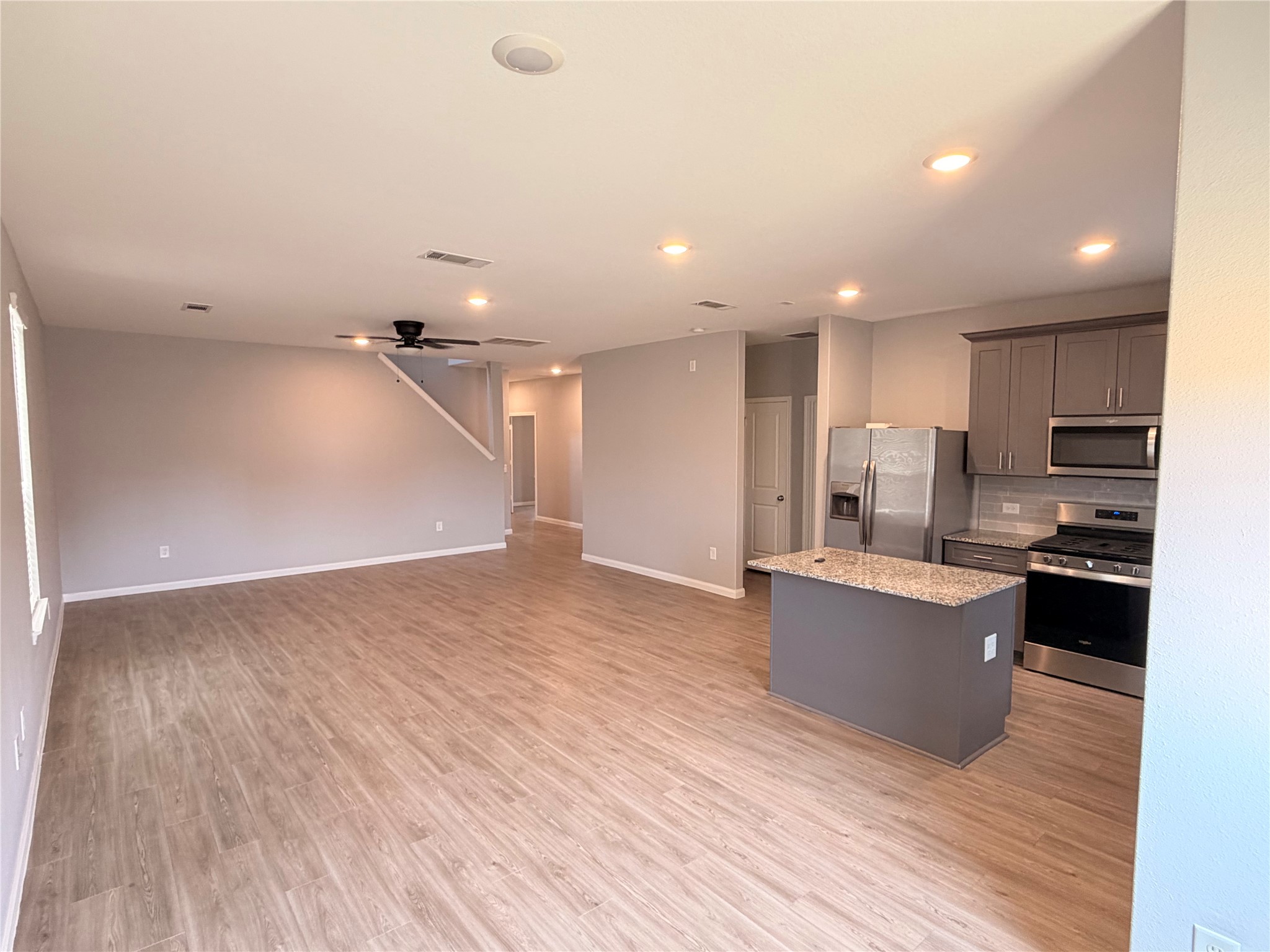 25619 Balsamroot Drive, Magnolia, TX 77355 25619 Balsamroot Drive, Magnolia, TX 77355