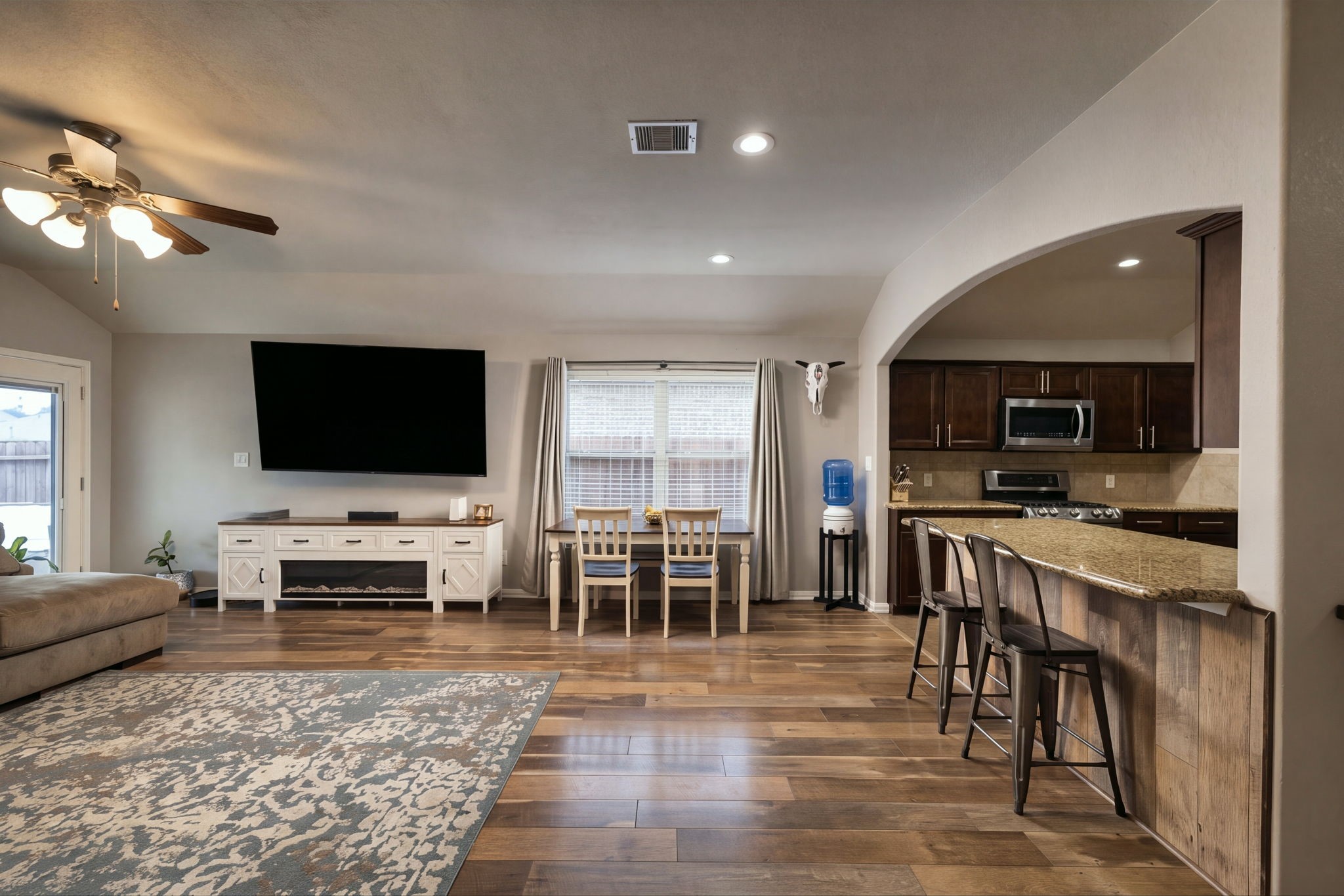 336 Country Crossing Circle, Magnolia, TX 77354 336 Country Crossing Circle, Magnolia, TX 77354