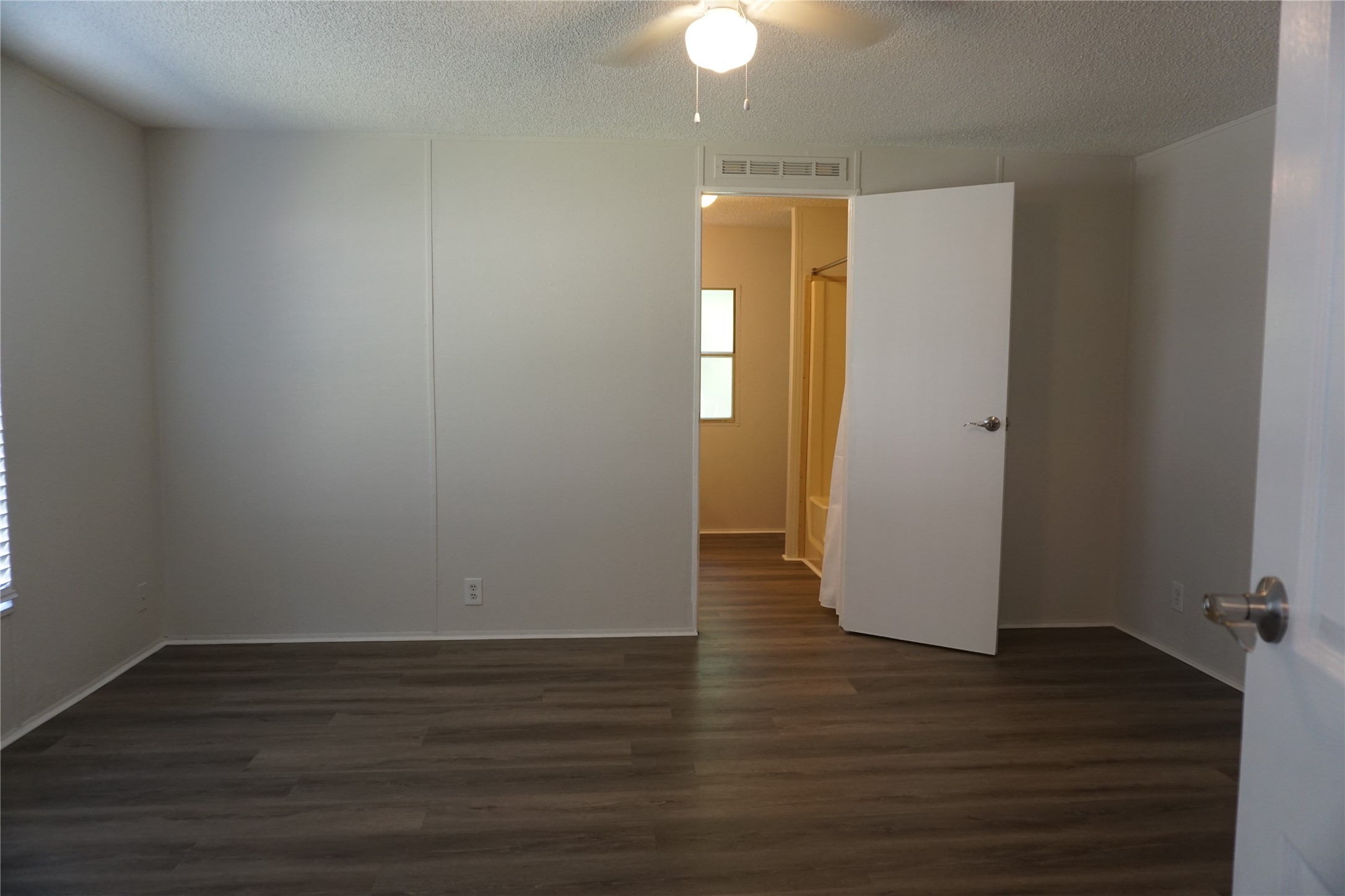 11404 Underwood, Willis, TX 77318